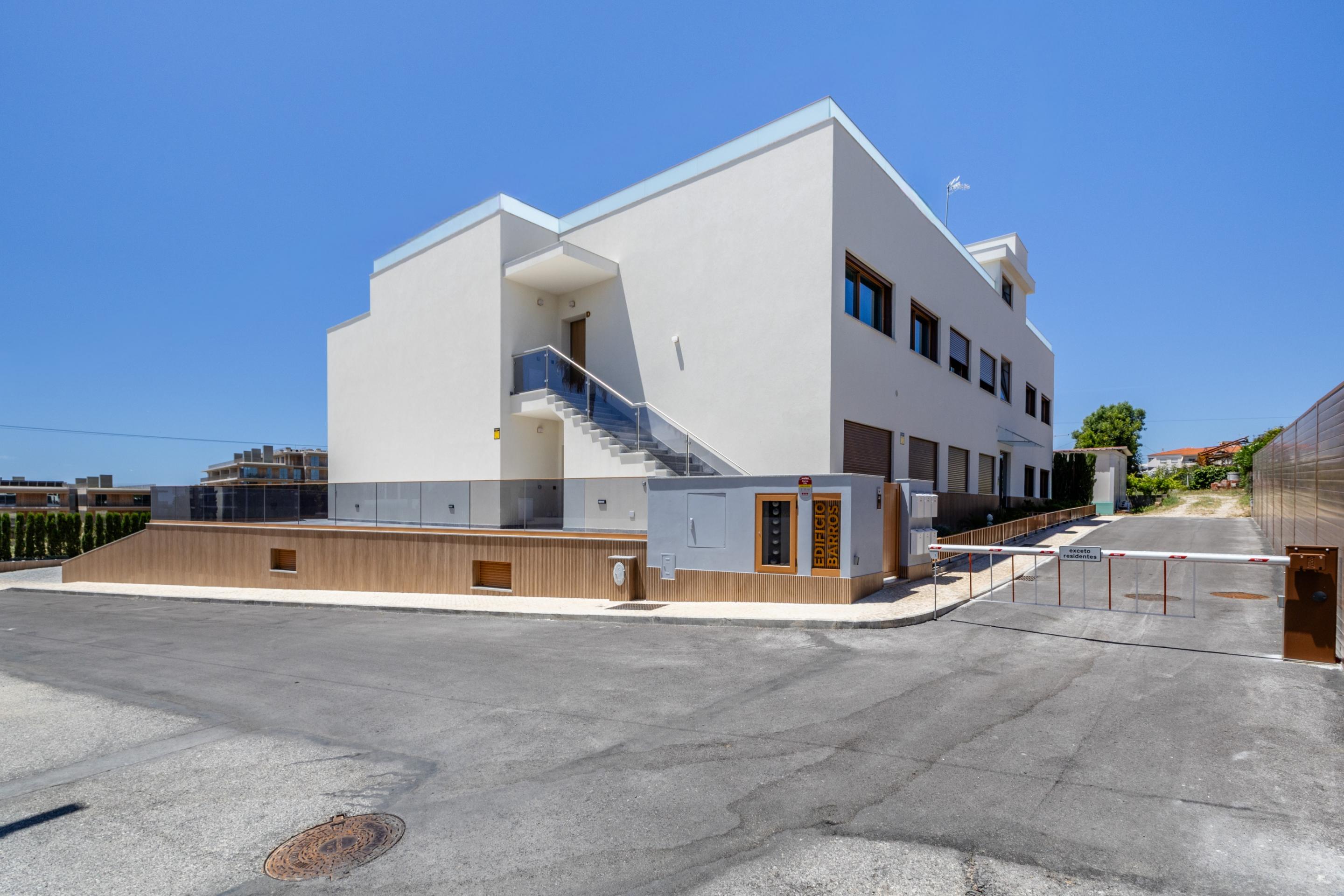 Apartamento T2 de Luxo a 300m do Oceano | Quarteira