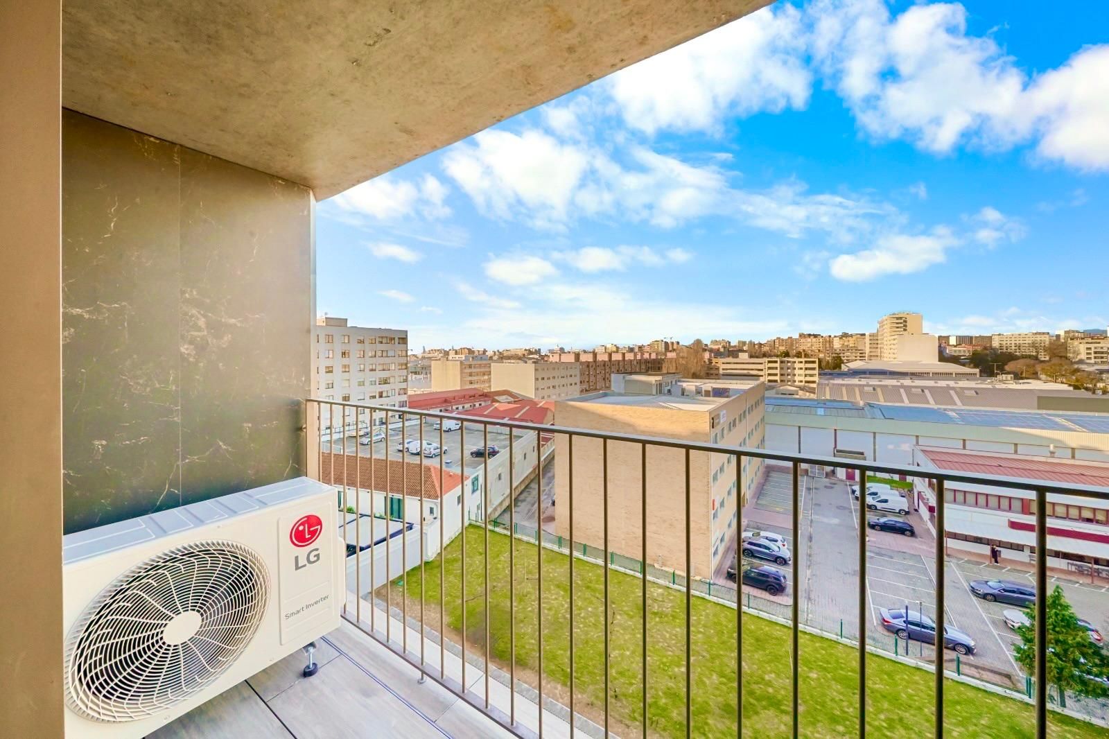 Apartamento nuevo de 2 dormitorios con balcones en Matosinhos Sul
