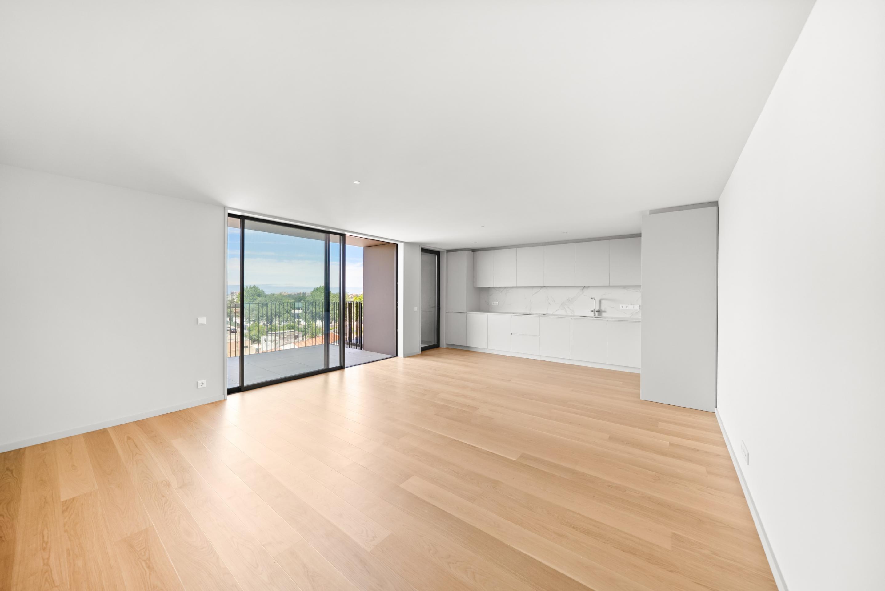 Premium 4-Bedroom Apartment with 2 En-Suite Bathrooms and 24-Hour Security