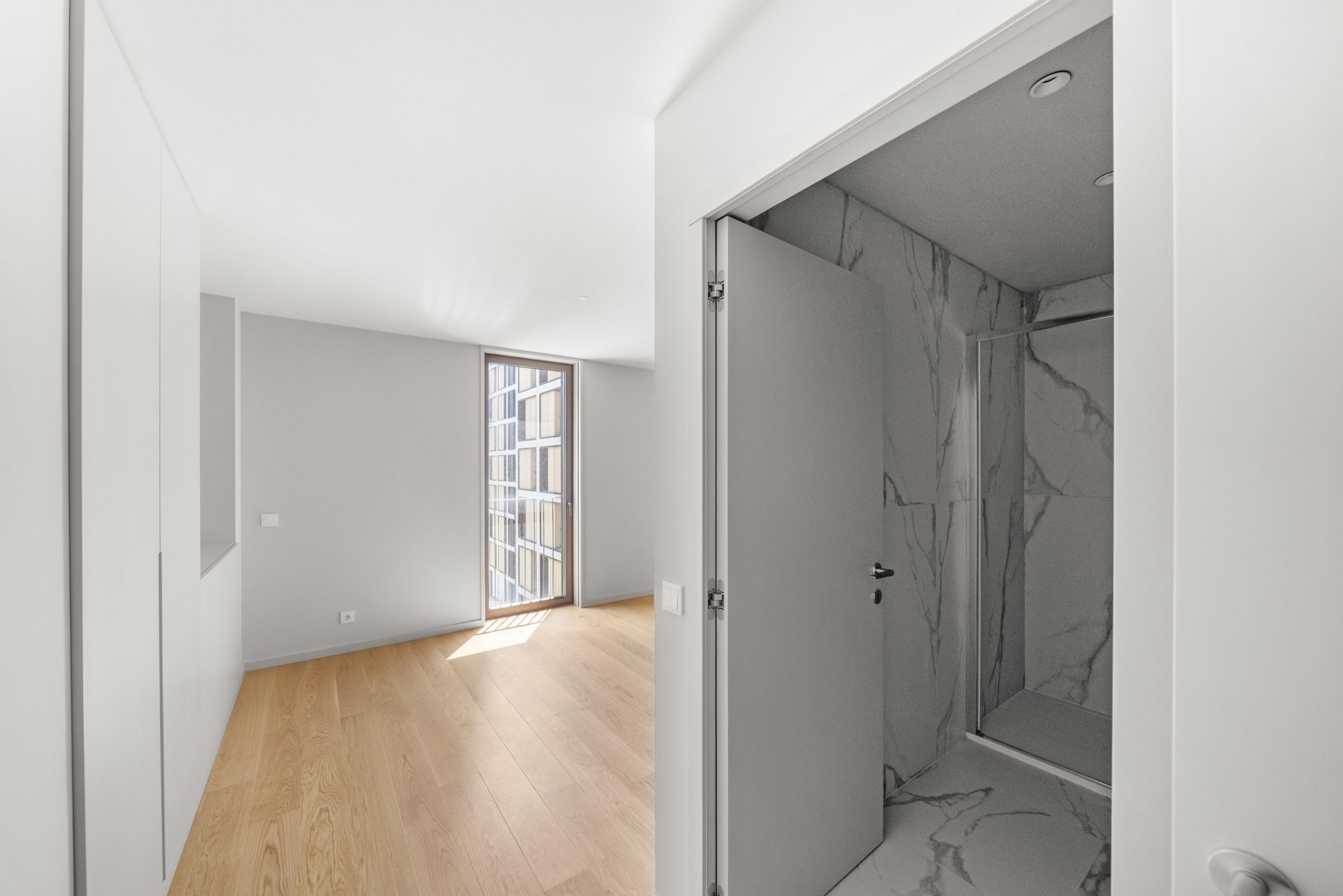 Premium 4-Bedroom Apartment with 2 En-Suite Bathrooms and 24-Hour Security