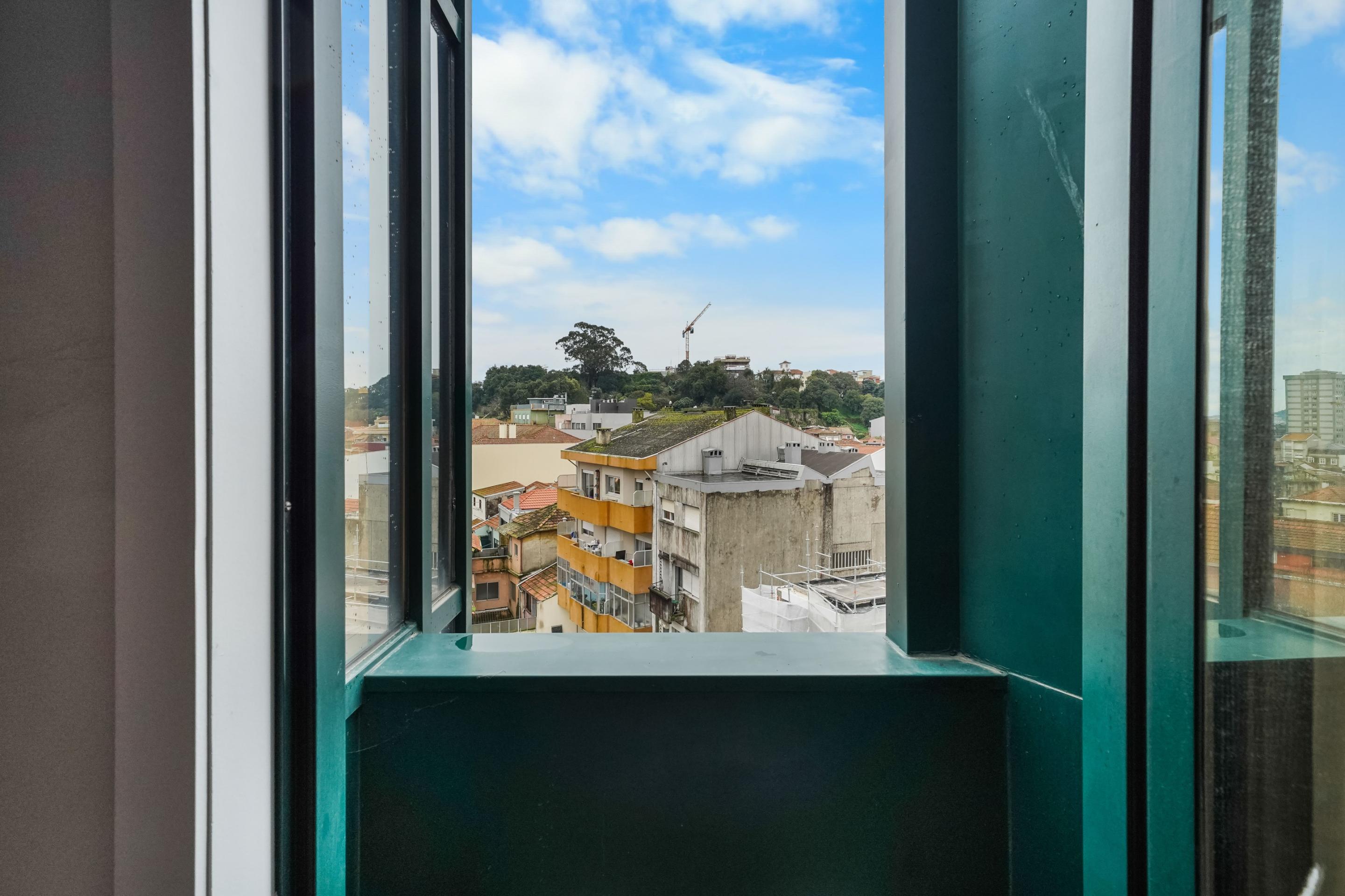 Studio apartment in front of the metro station!