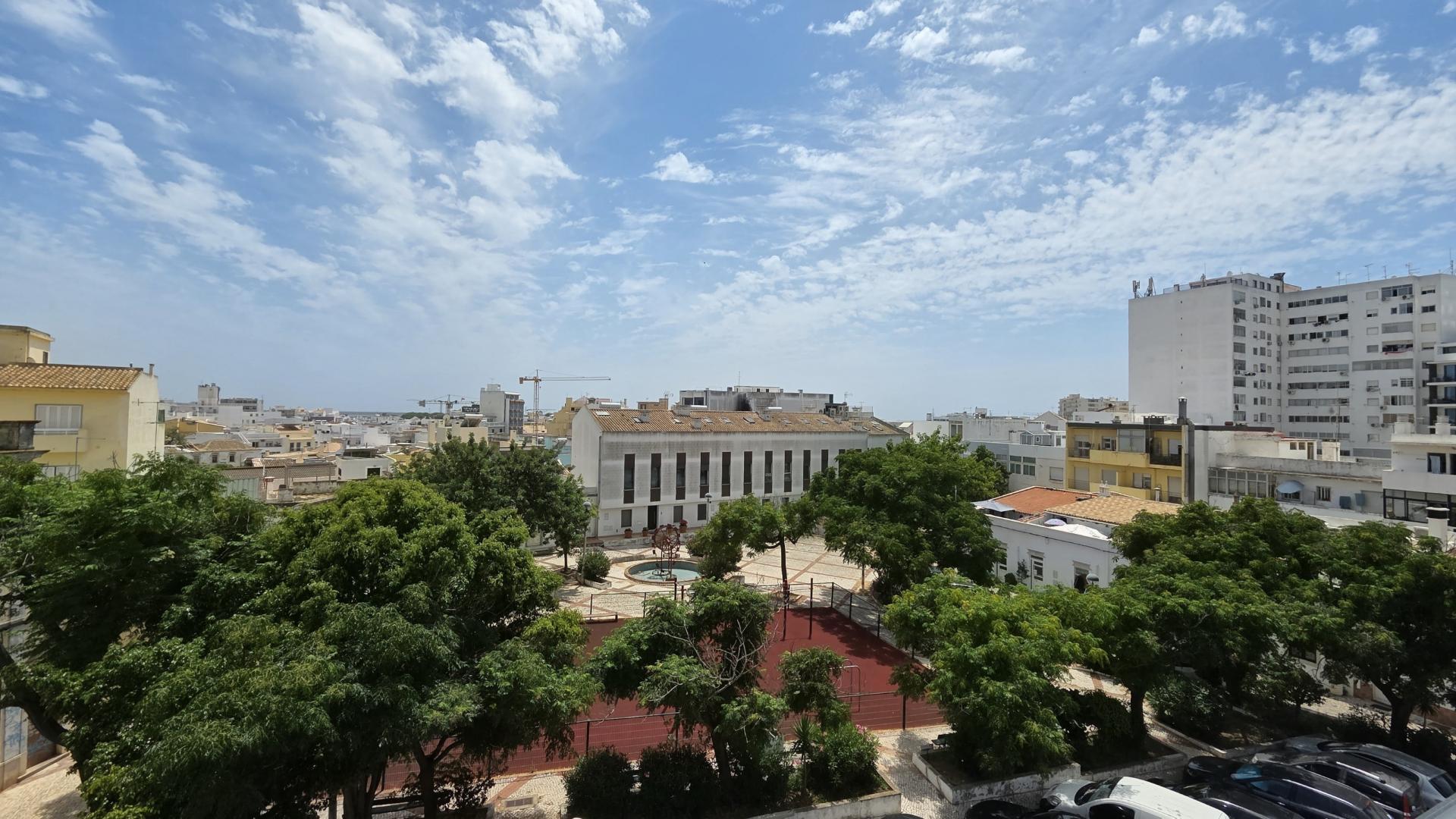 Hotel com 30 Suítes no Centro de Faro