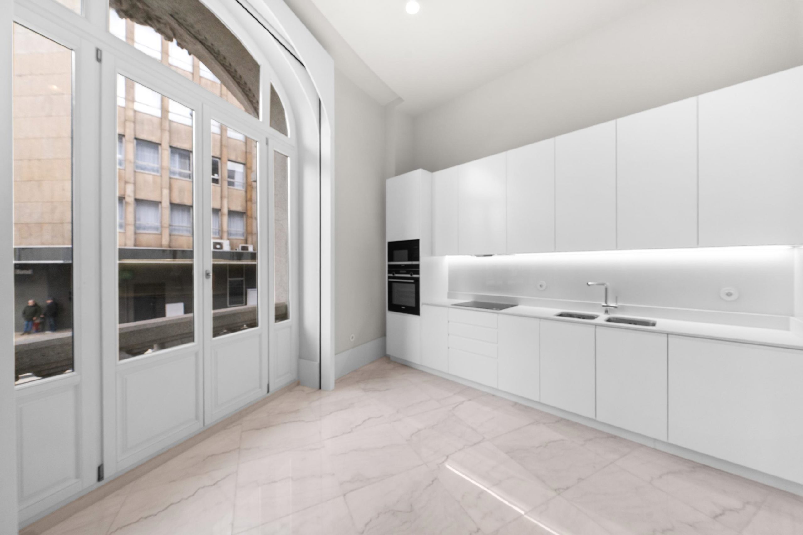 3-bedroom duplex apartment in a luxury building in Porto!