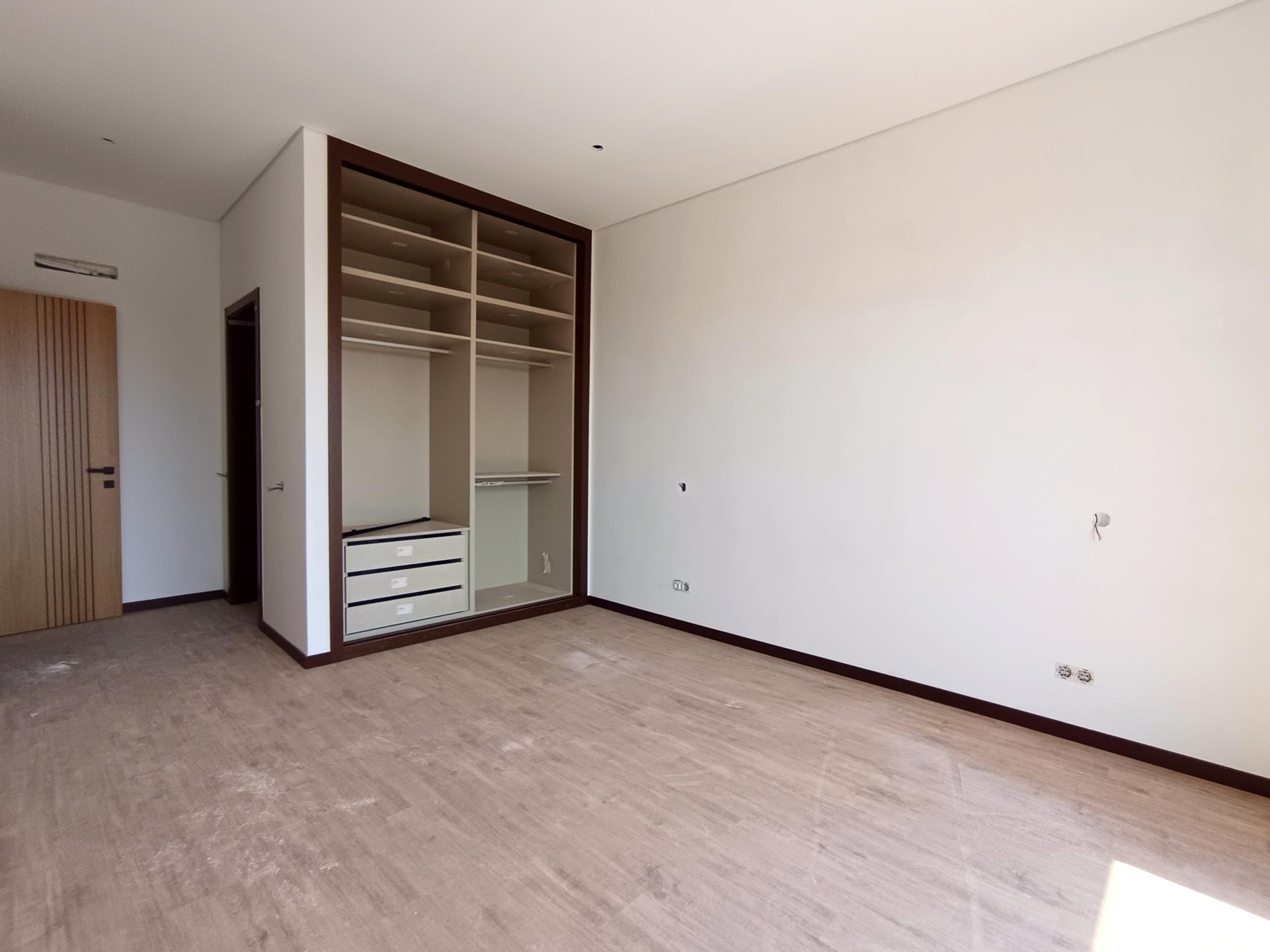 Luxe en bord de mer : Appartement 2 chambres + bureau à Lagos