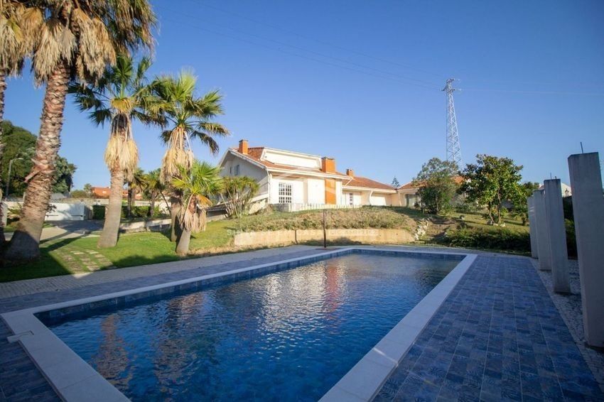 6 Suites House + Independent House with 2 Suites, Indoor and Outdoor Pools, Located in Arcozelo