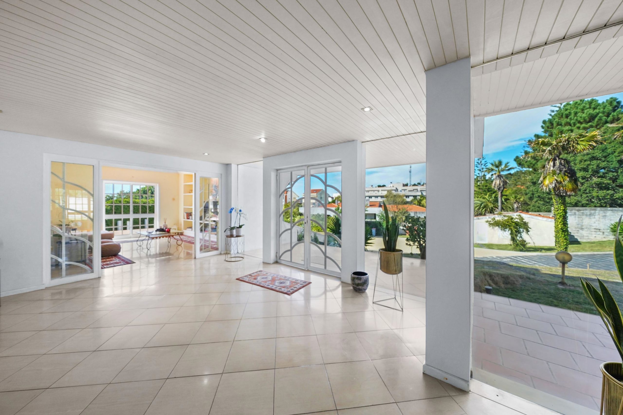 6 Suites House + Independent House with 2 Suites, Indoor and Outdoor Pools, Located in Arcozelo