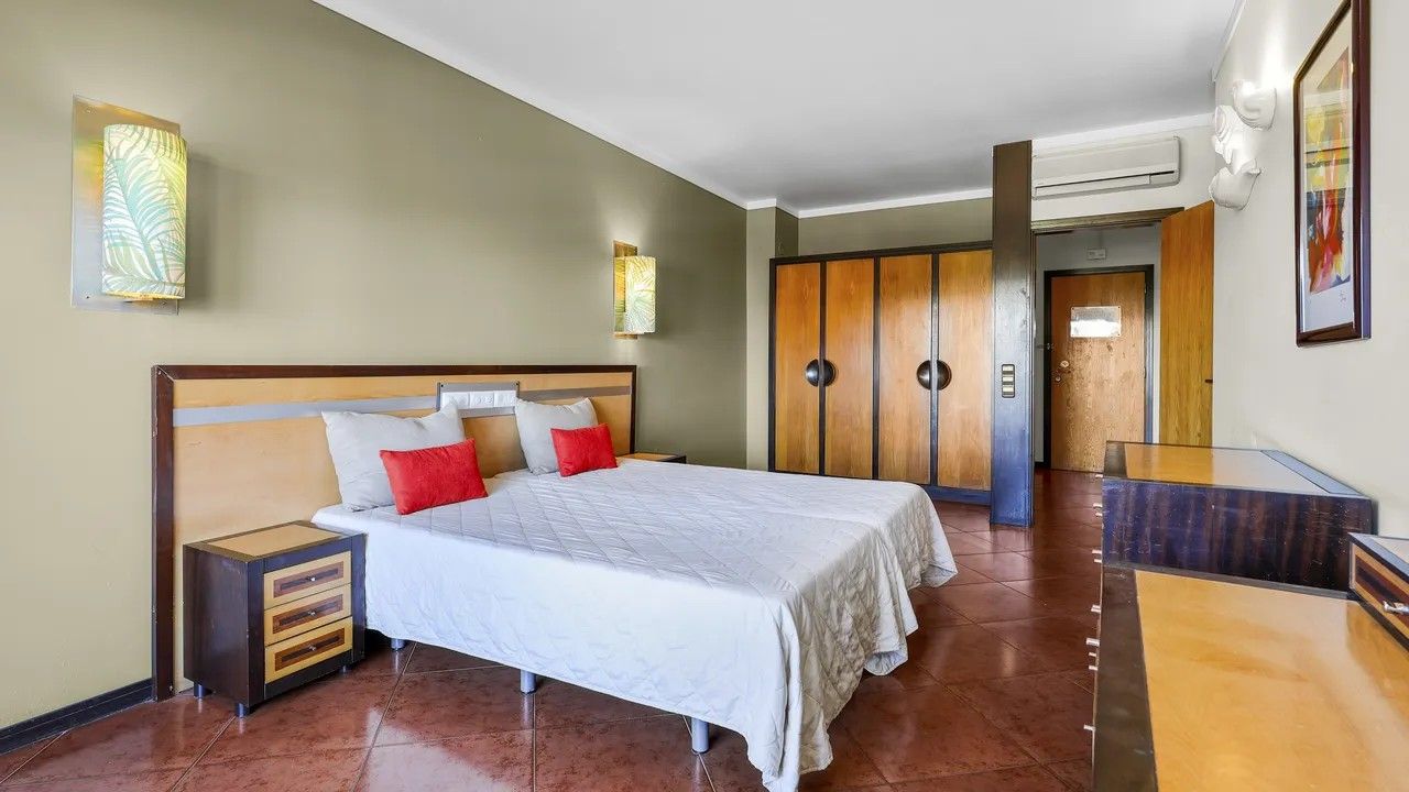 One-Bedroom Apartment in Albufeira at an Unbeatable Price
