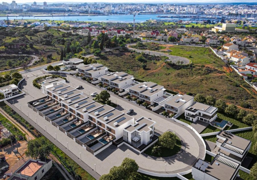 Empreendimento em Estômbar e Parchal