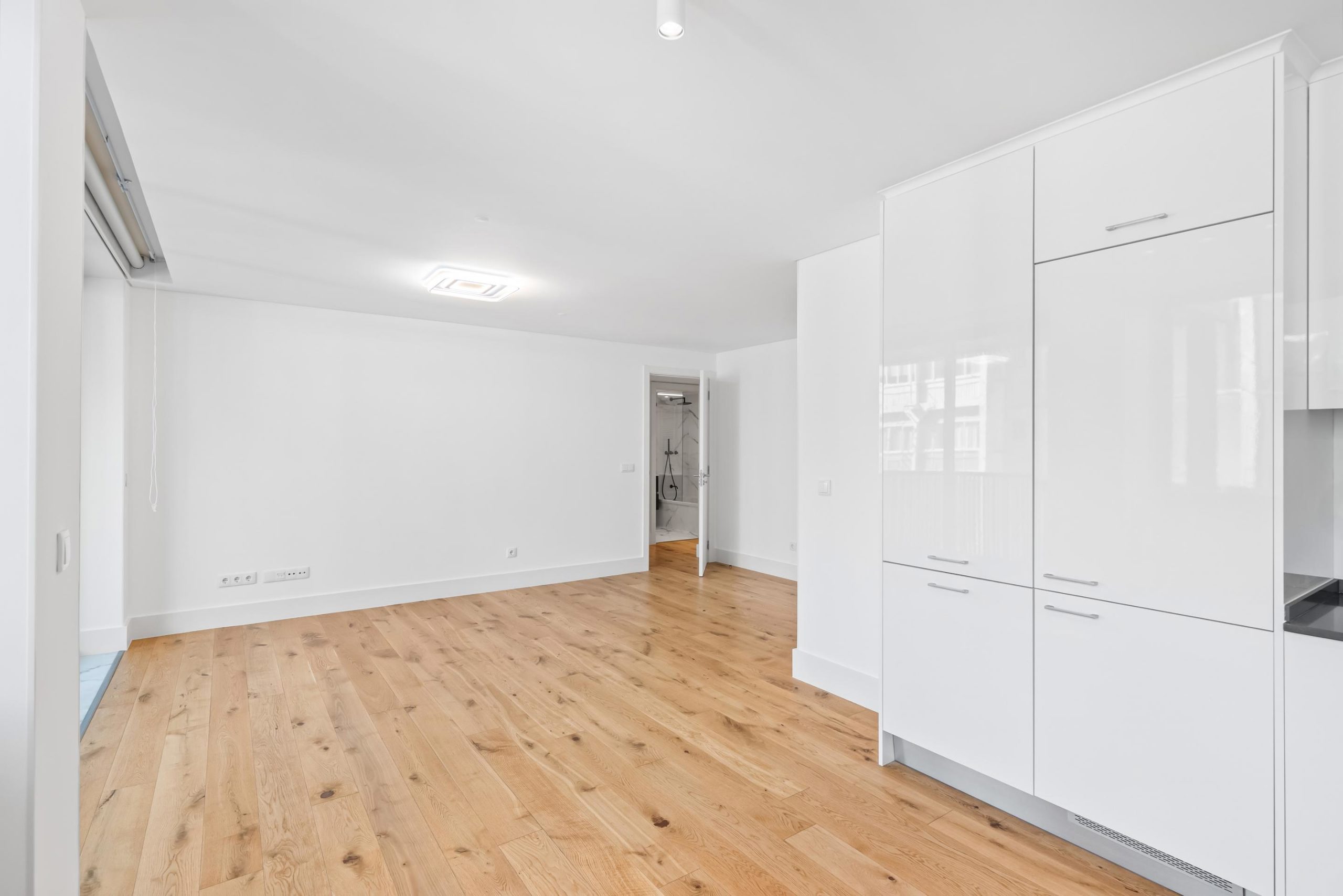 Apartamento moderno de 2 habitaciones en la prestigiosa Avenida Duque d'Ávila - Avenidas Novas