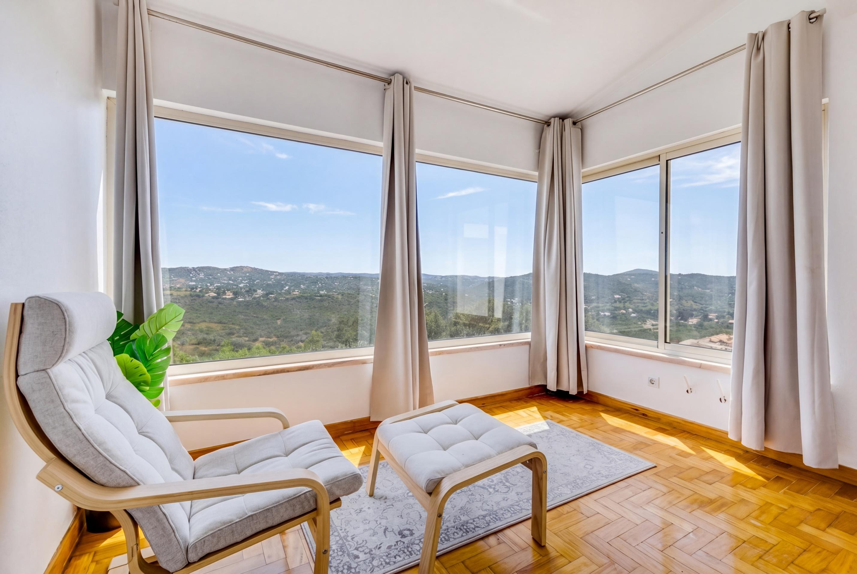Moradia de 3 quartos+Cave com Piscina e Vista Panorâmica Mar e Serra | Faro