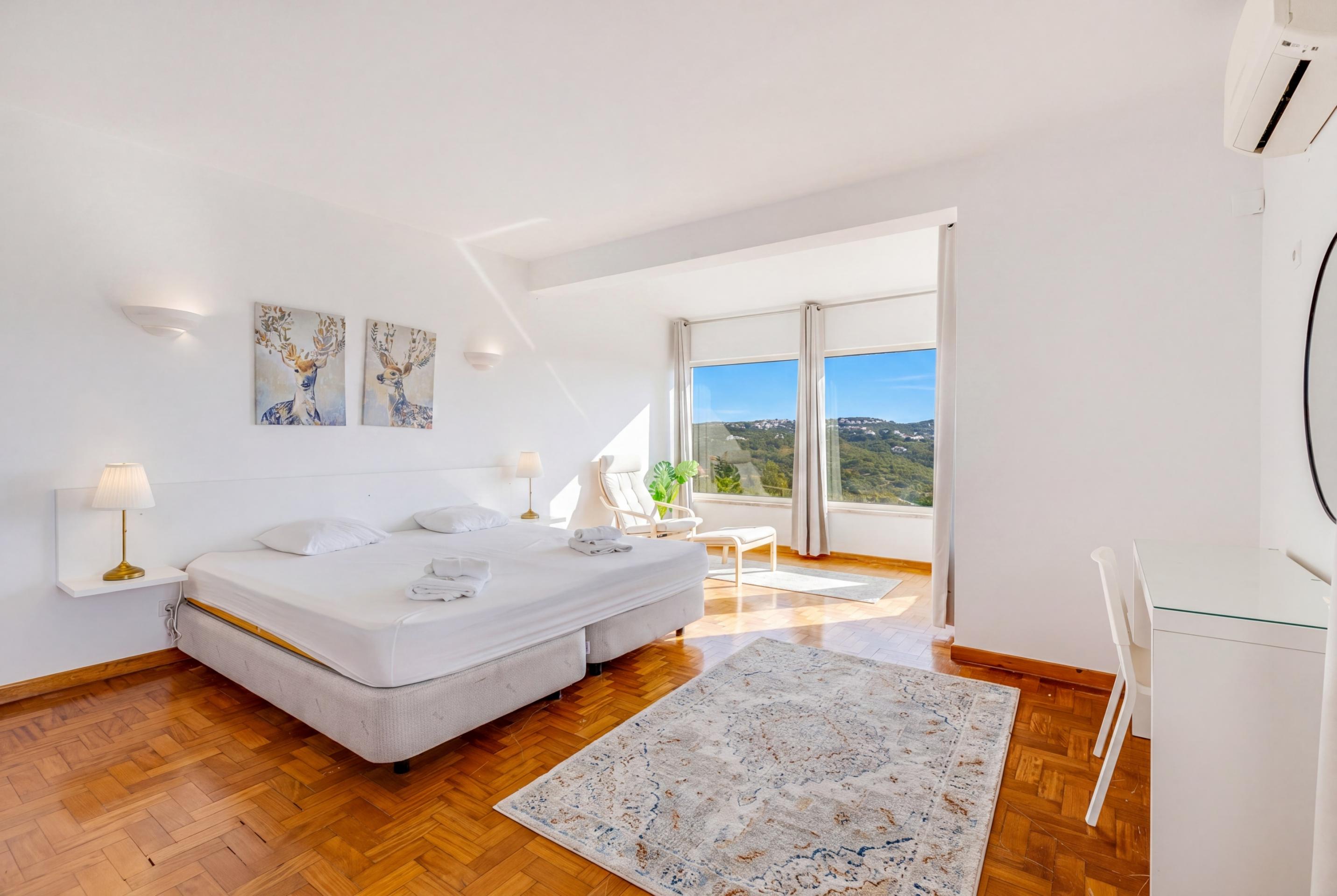 Moradia de 3 quartos+Cave com Piscina e Vista Panorâmica Mar e Serra | Faro