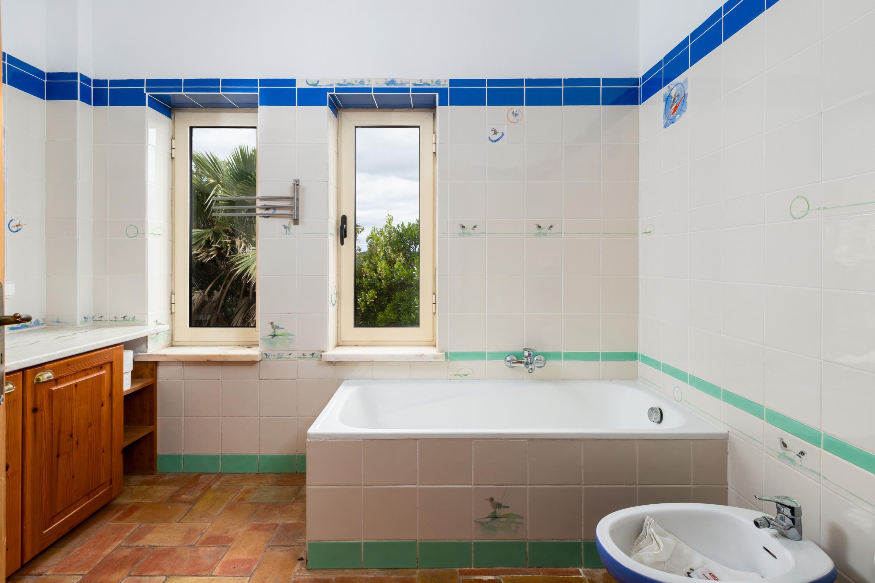 Moradia de 3 quartos+Cave com Piscina e Vista Panorâmica Mar e Serra | Faro