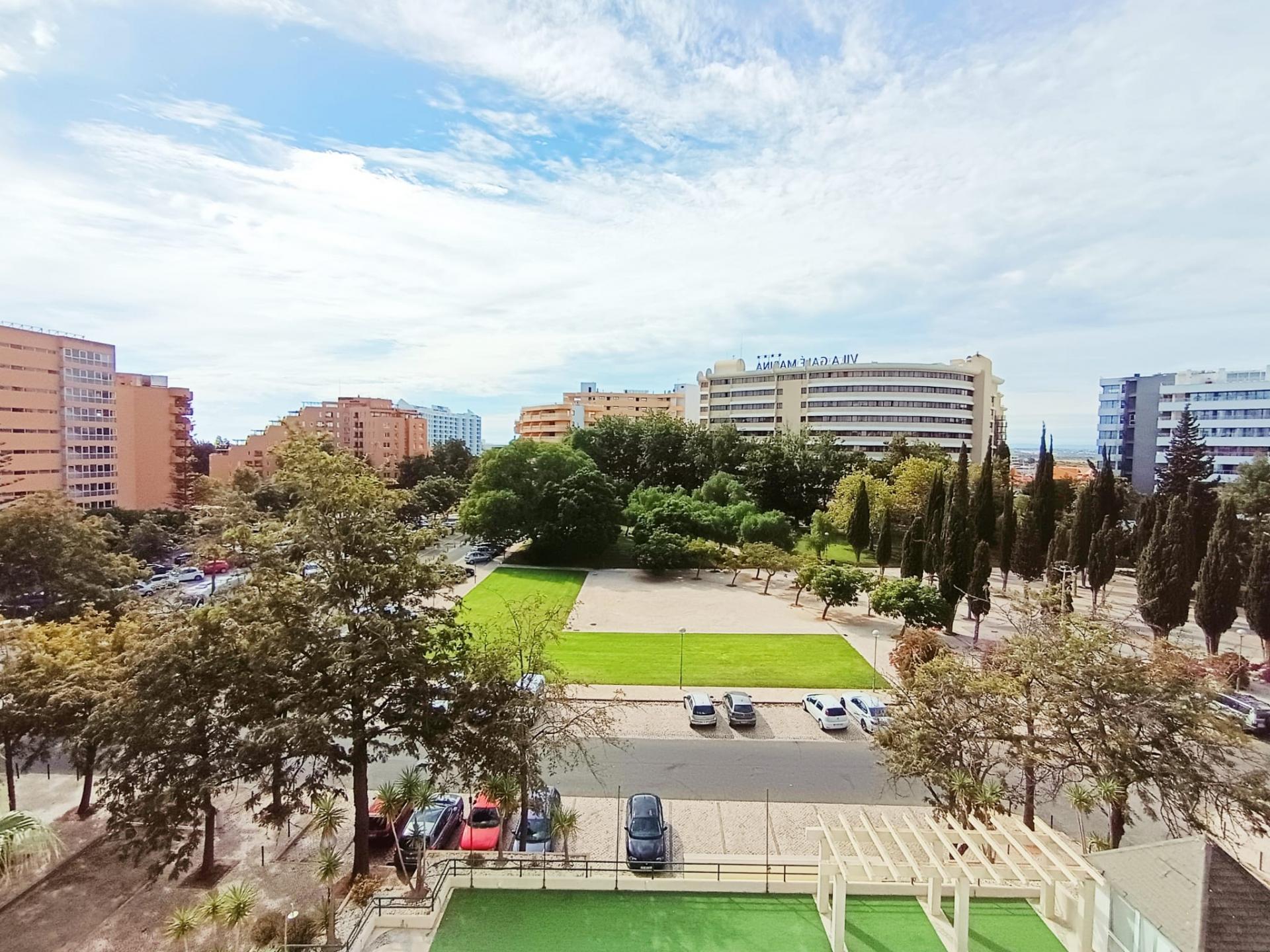 1-Bedroom+Additional Room Apartment in Vilamoura: Investment and Lifestyle in One Property