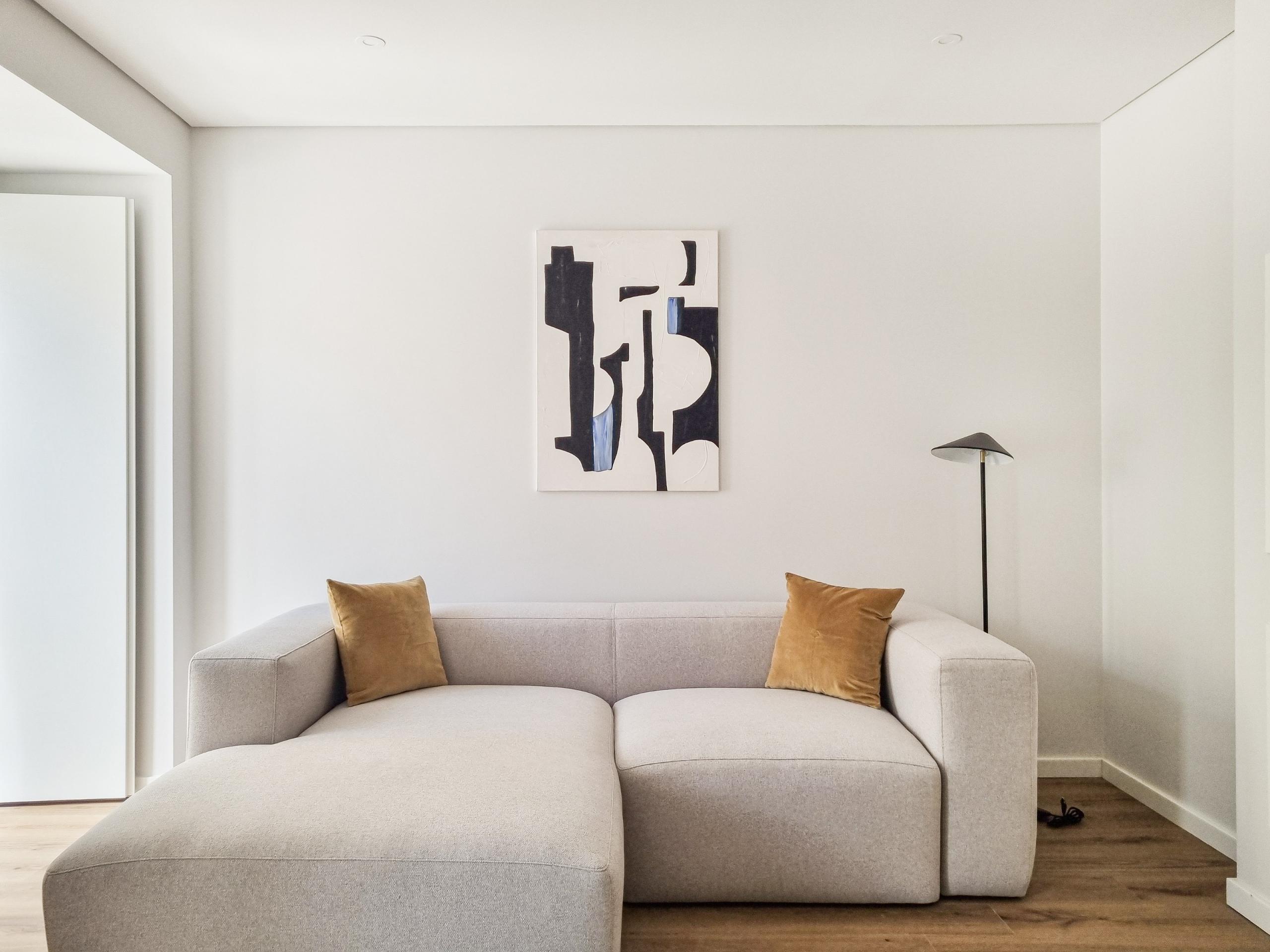 2-Bedroom Apartment in Anjos, Lisbon