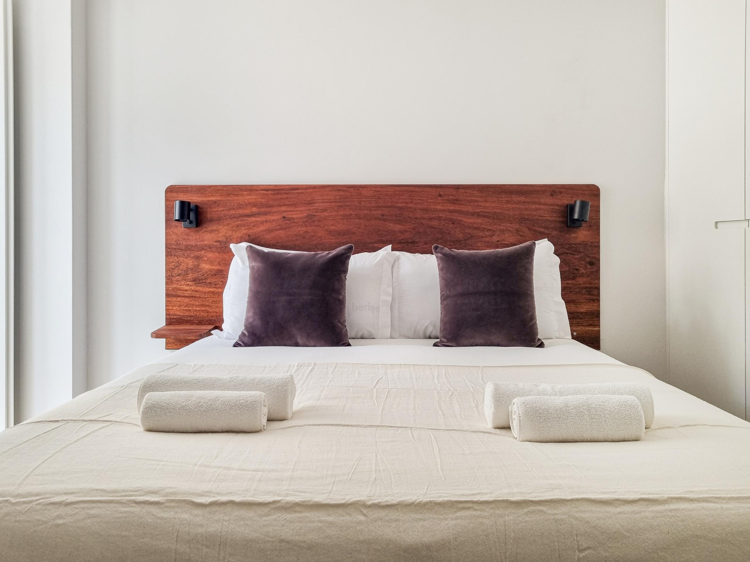 2-Bedroom Apartment in Anjos, Lisbon