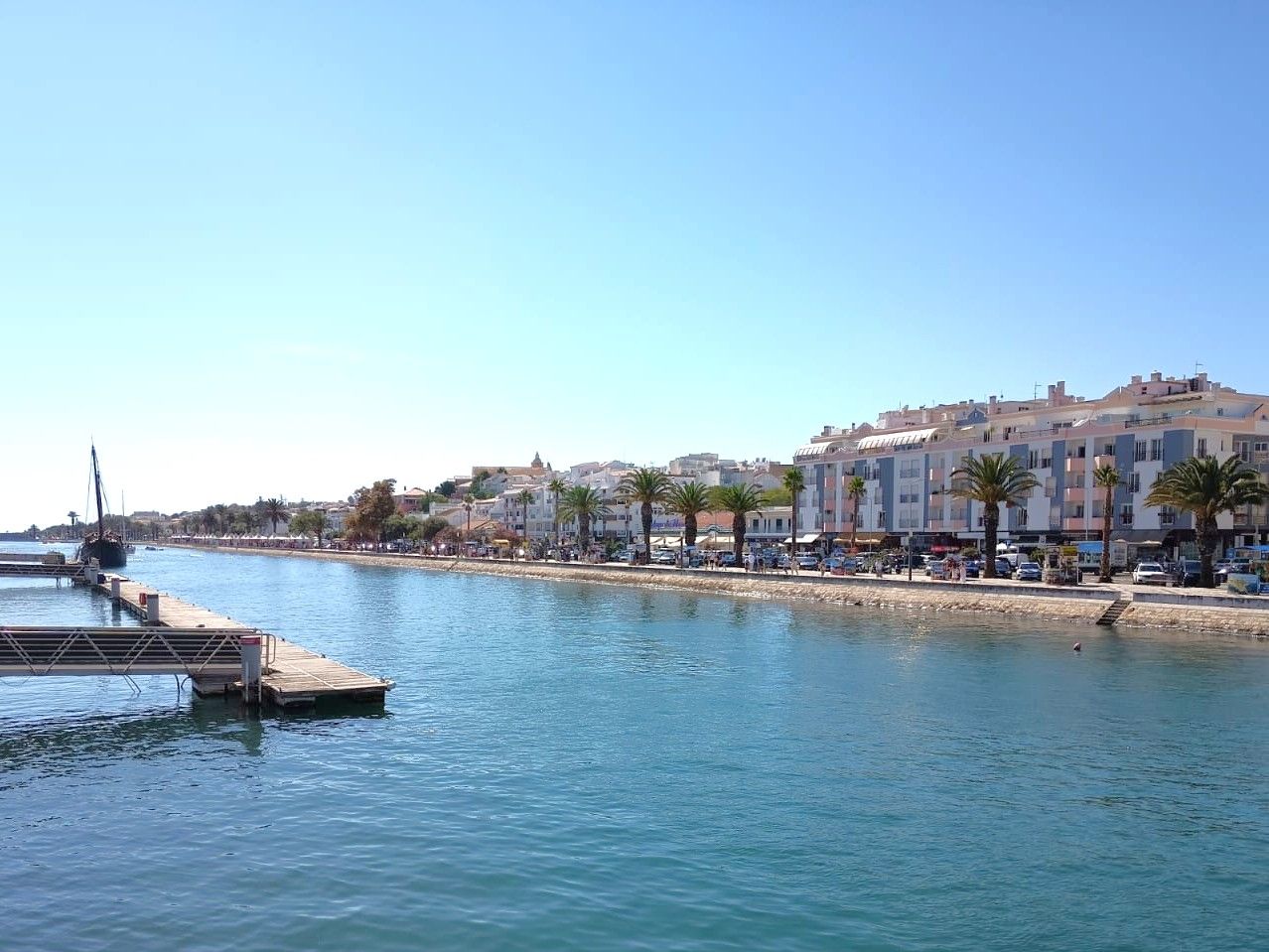 Lujo frente al mar: Apartamento de 2 dormitorios + oficina en Lagos