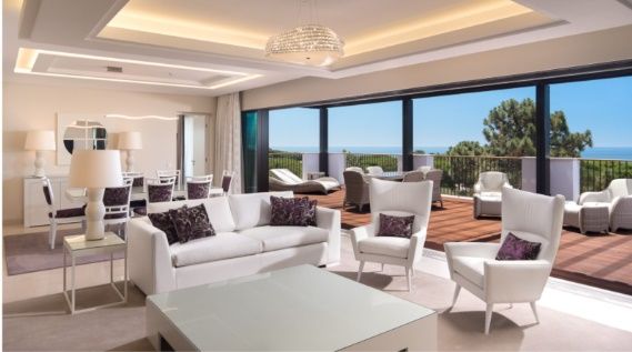 2-Bedroom Apartment with Sea and Garden View