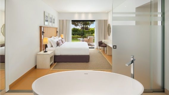 Apartamento T2 com Vista para Mar e Resort