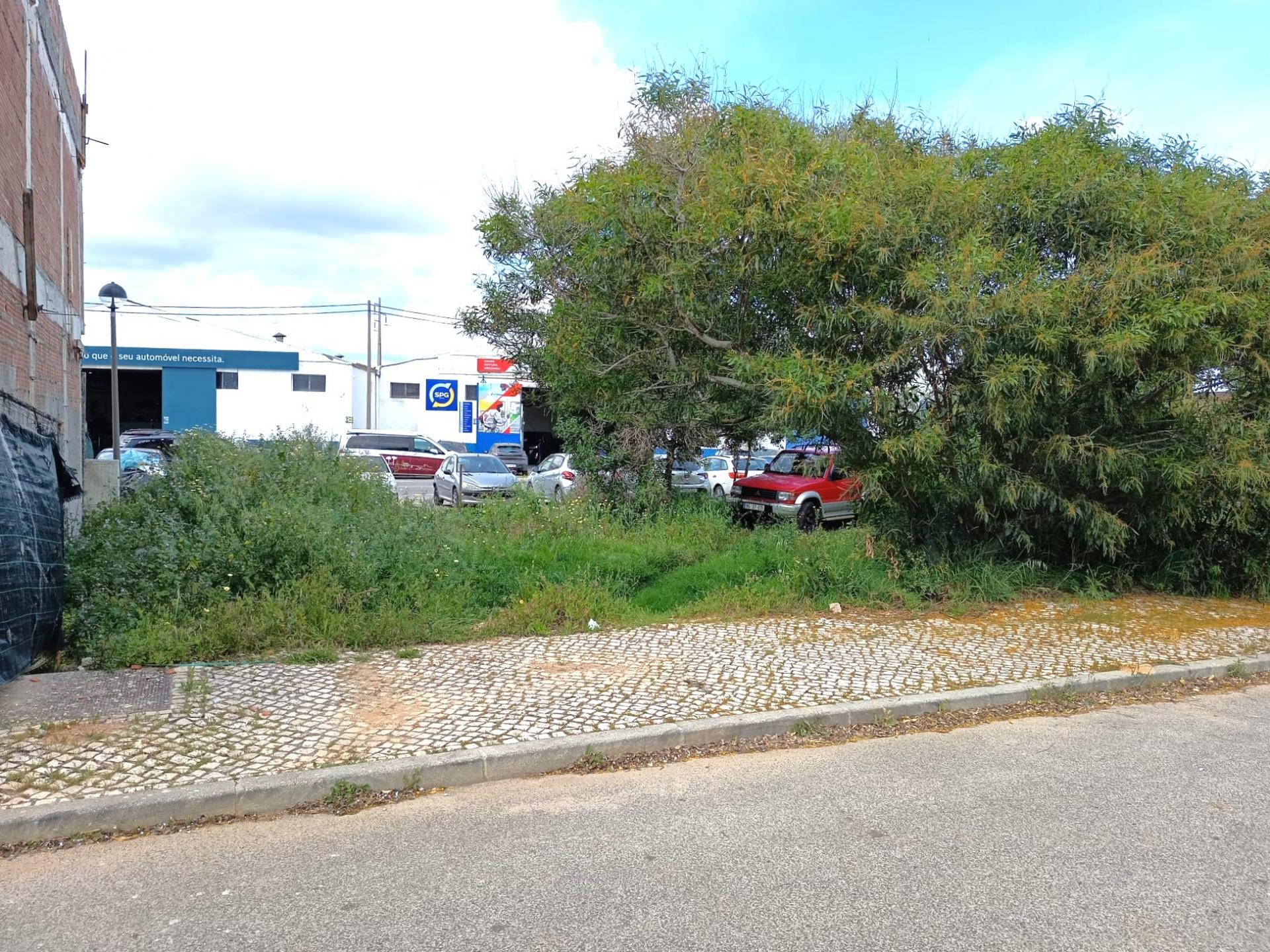 Building Plot in Faro | High Commercial and Residential Potential
