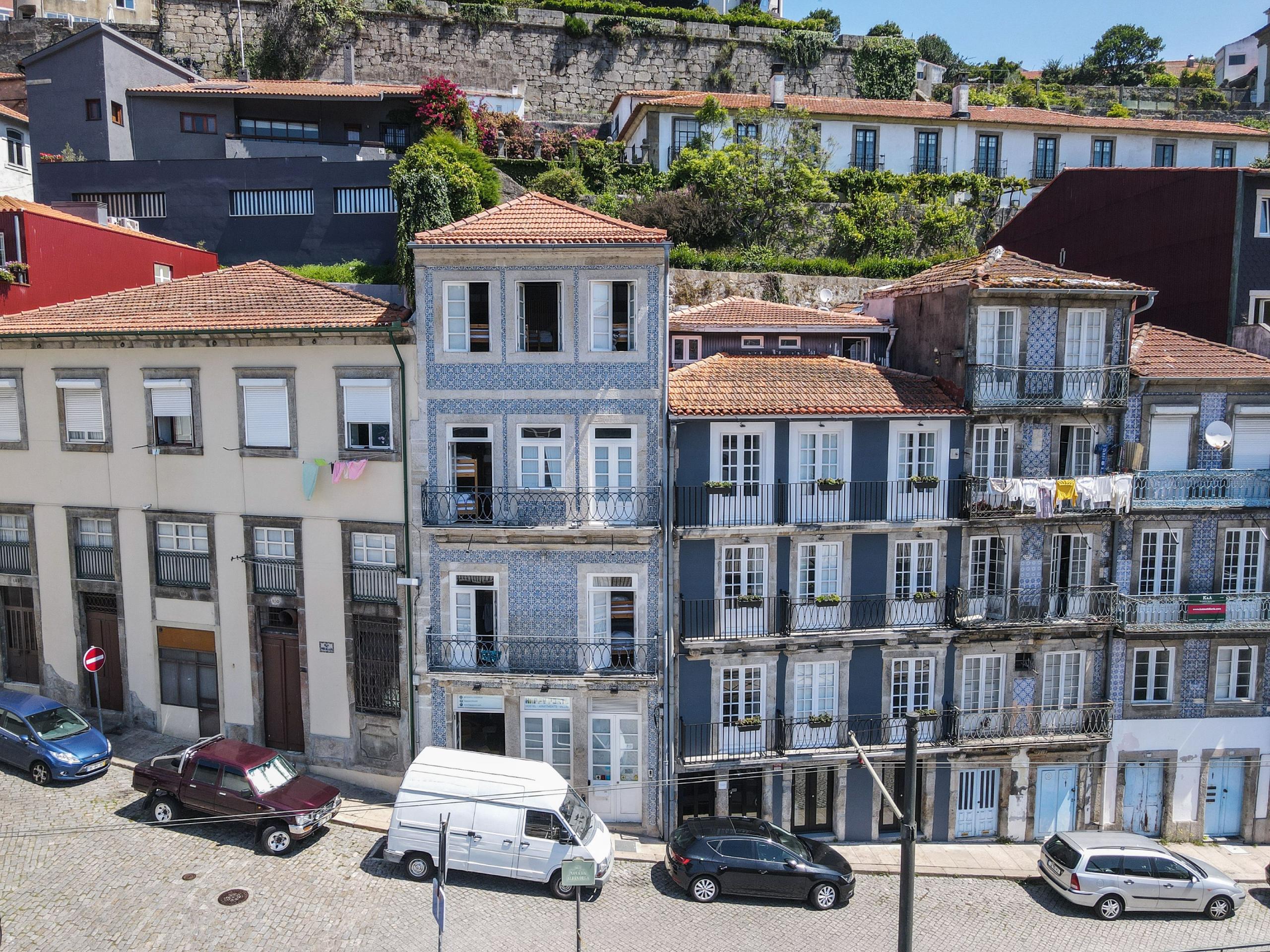 Hostel in front of the Douro River!!