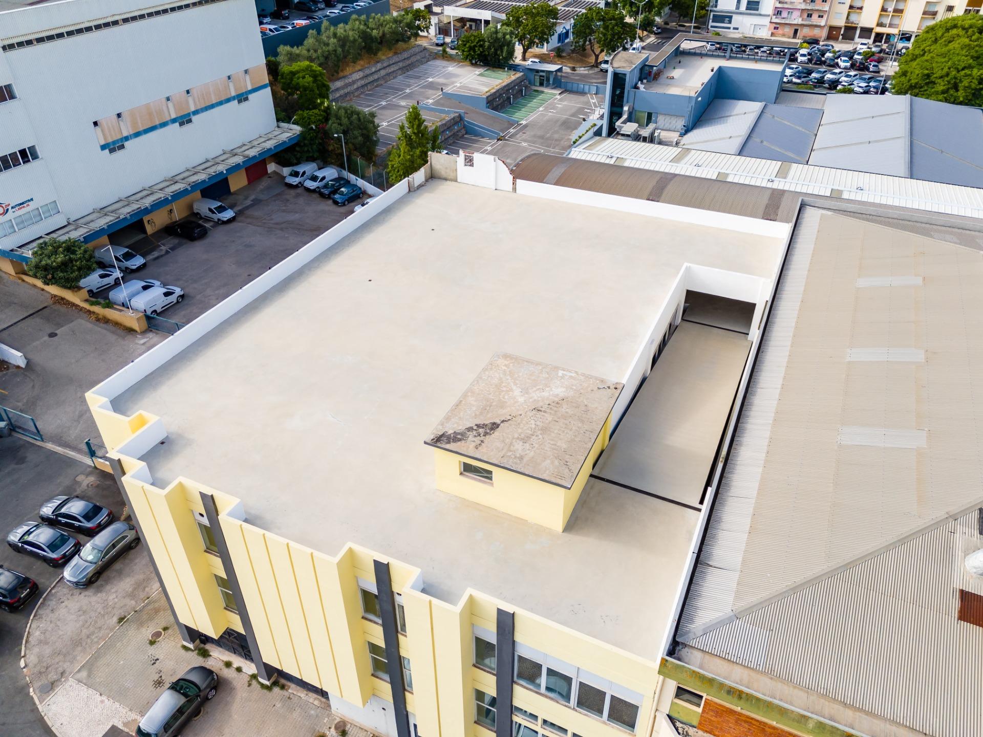 Entrepôt industriel de 5 étages à Prior Velho, Loures