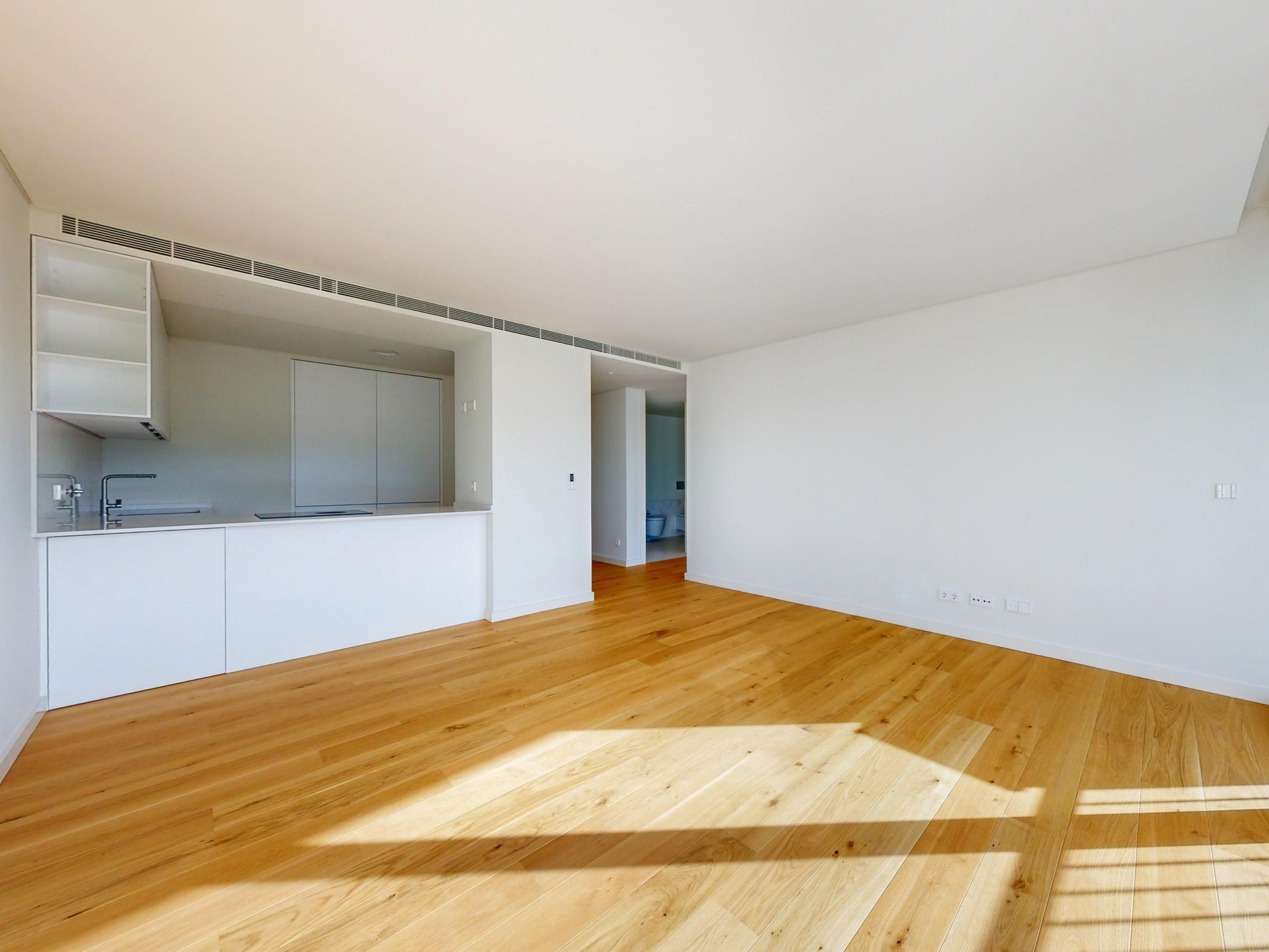 Luxury 1-bedr. apartment in exclusive condominium