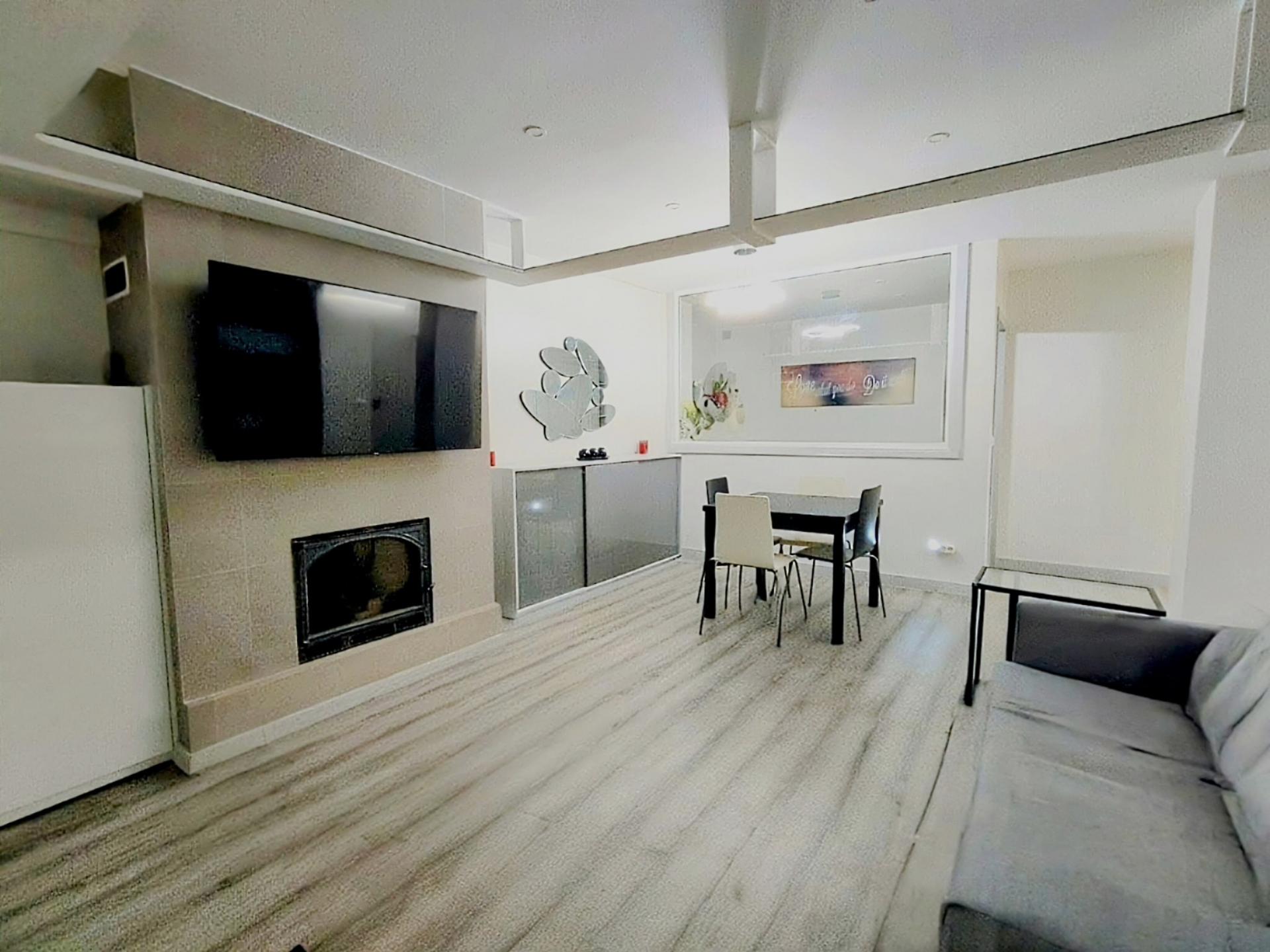Excellent 2-bedroom apartment with 2 en-suite bathrooms, fully renovated in the center of Gaia