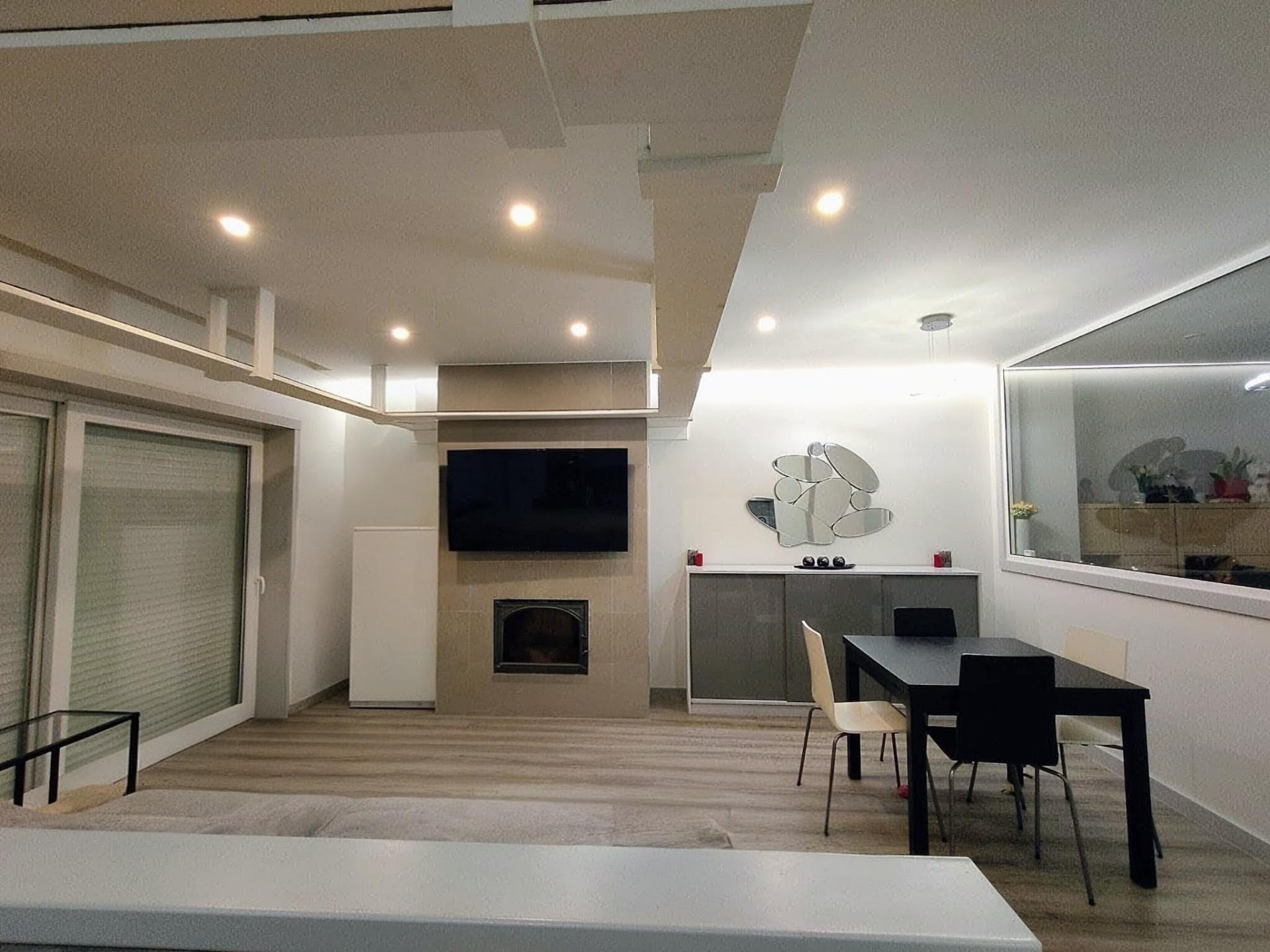 Excellent 2-bedroom apartment with 2 en-suite bathrooms, fully renovated in the center of Gaia