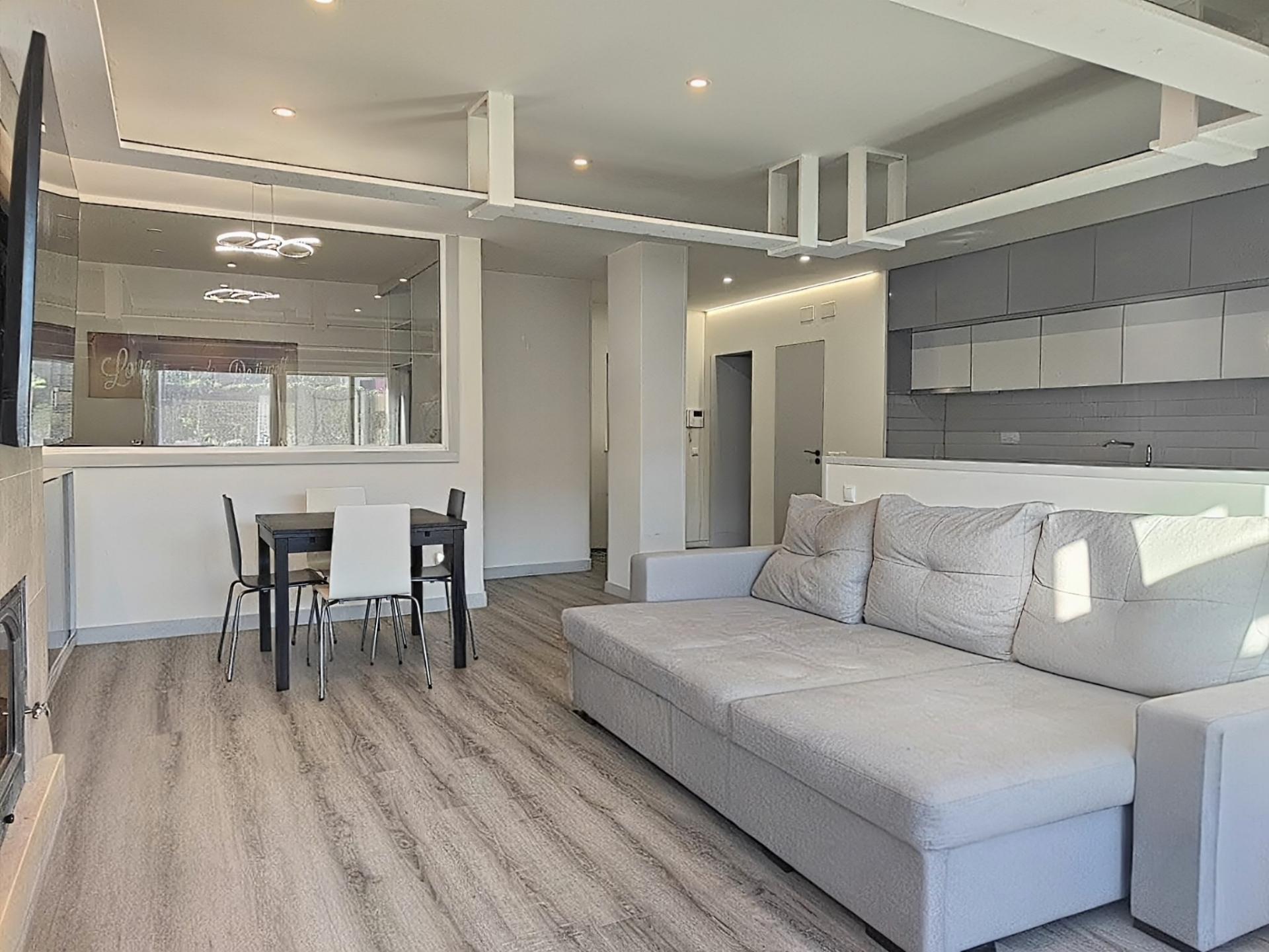 Excellent 2-bedroom apartment with 2 en-suite bathrooms, fully renovated in the center of Gaia