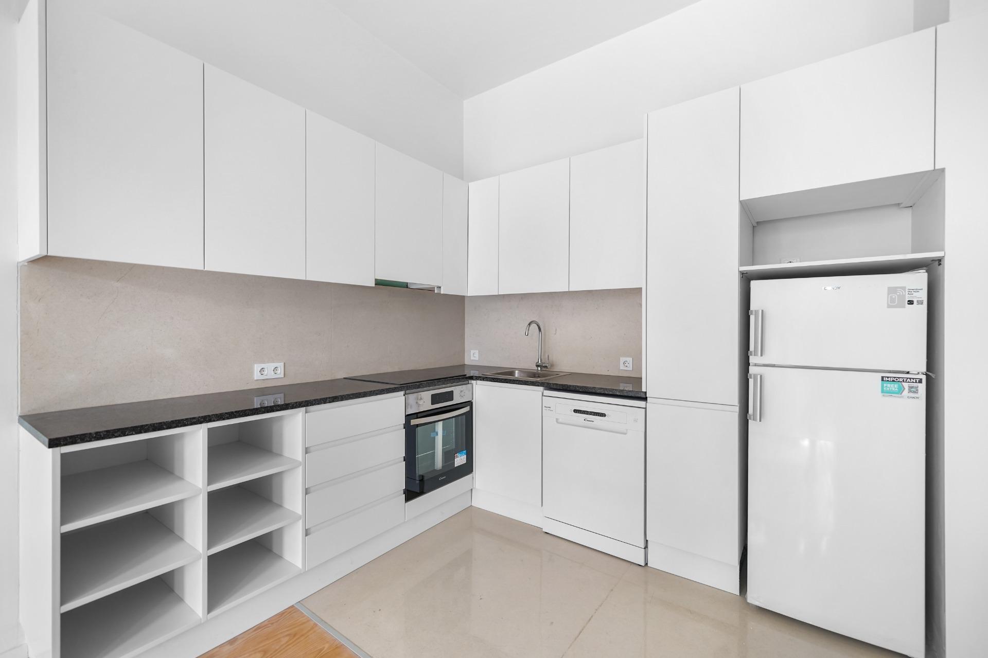 Studio Apartment Ideal for Living or Investing in the Center of Porto