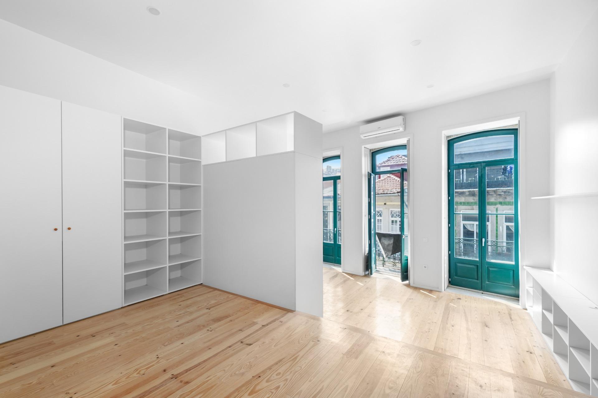 Studio Apartment Ideal for Living or Investing in the Center of Porto