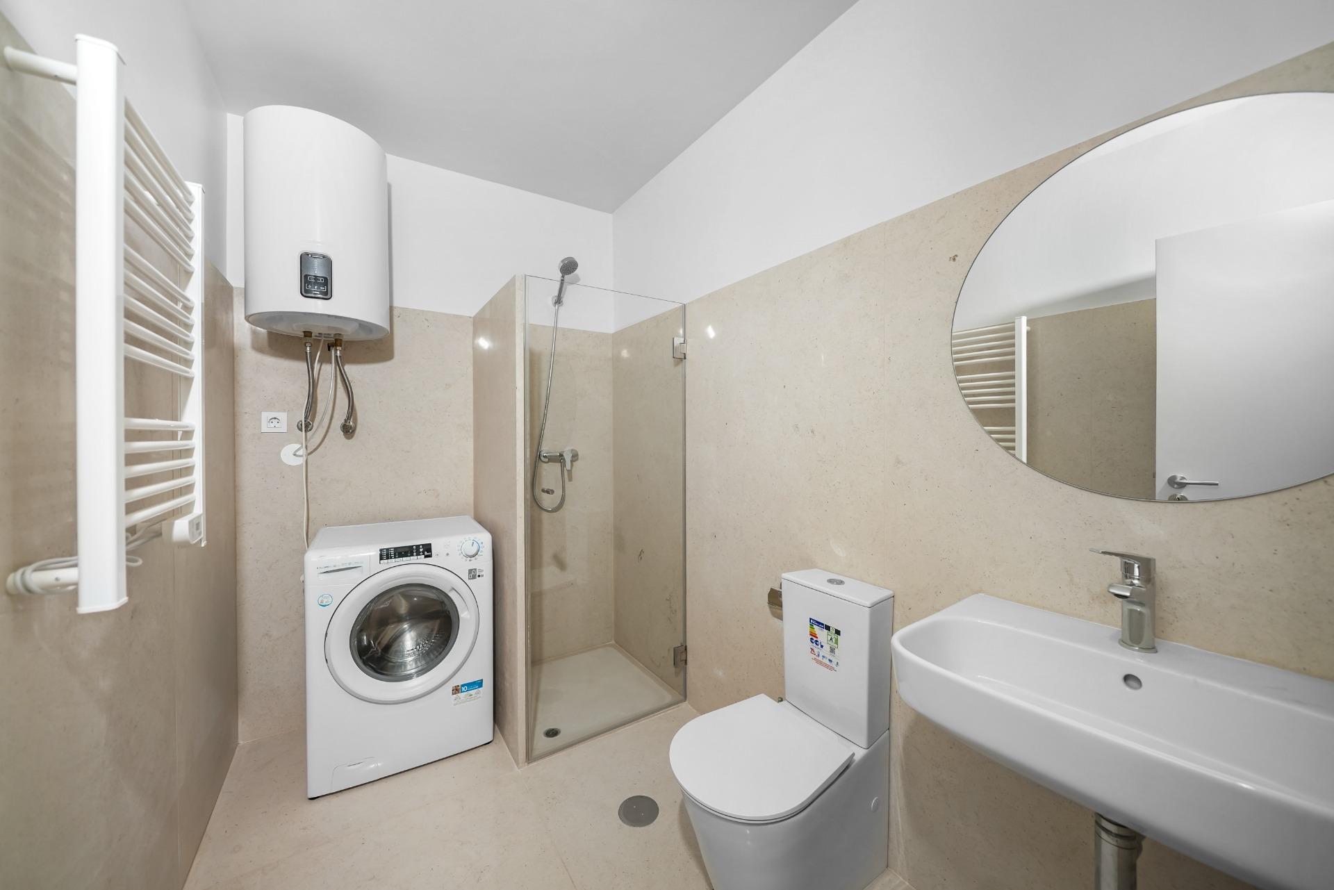Studio Apartment Ideal for Living or Investing in the Center of Porto