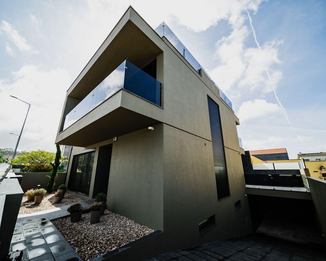 Moderna vivienda de 3 dormitorios con vistas al mar.
