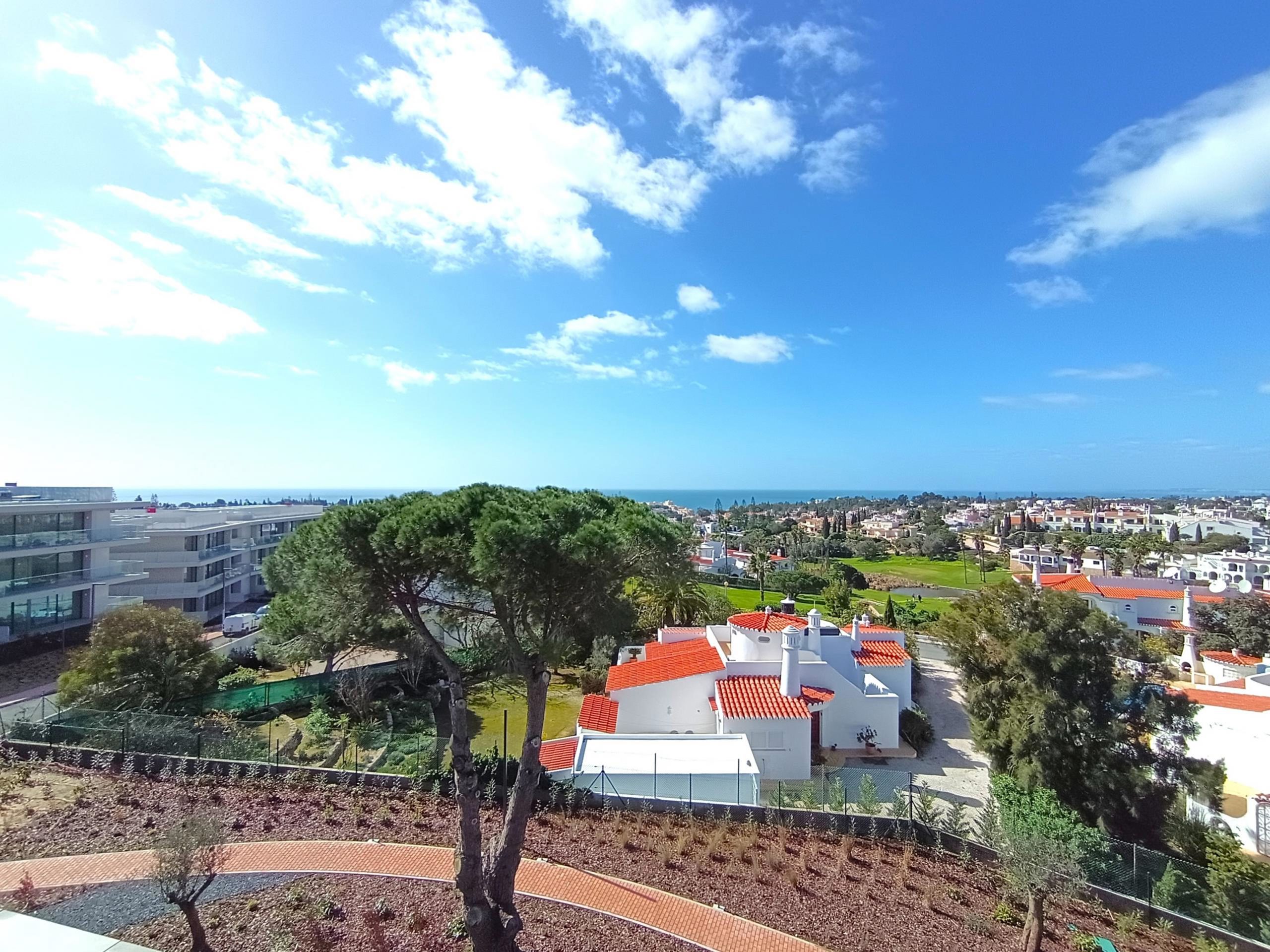 Luxurious 2-Bedroom Apartment in Carvoeiro