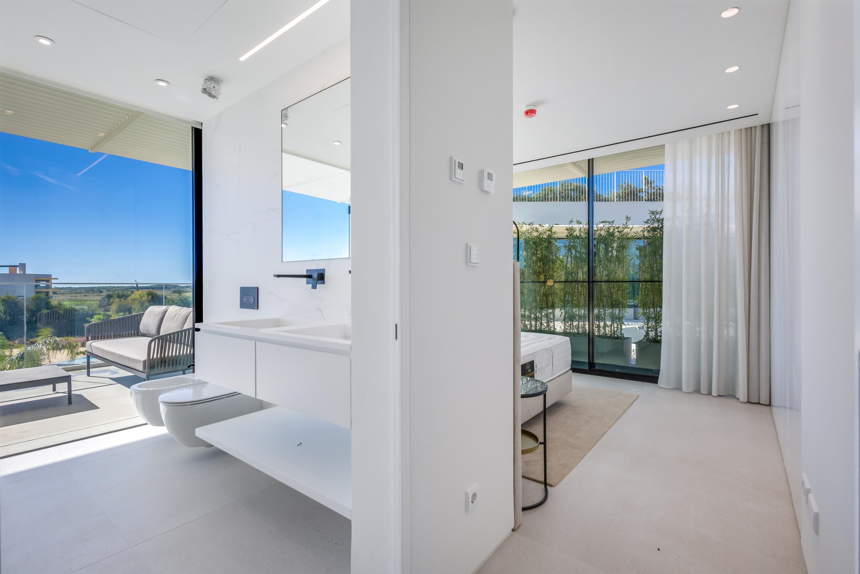 Development in Faro