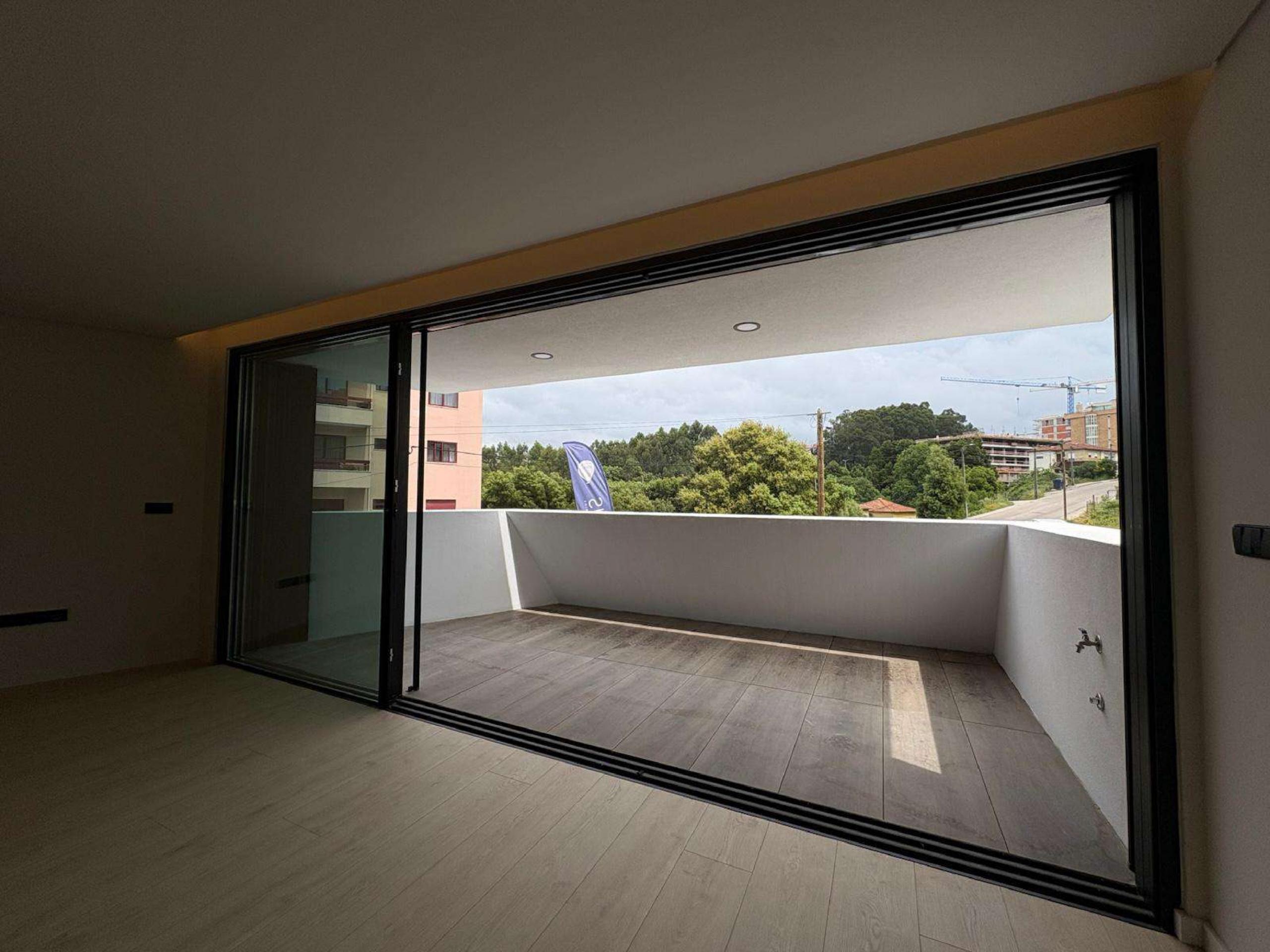 2-bedroom apartment in downtown Gondoma