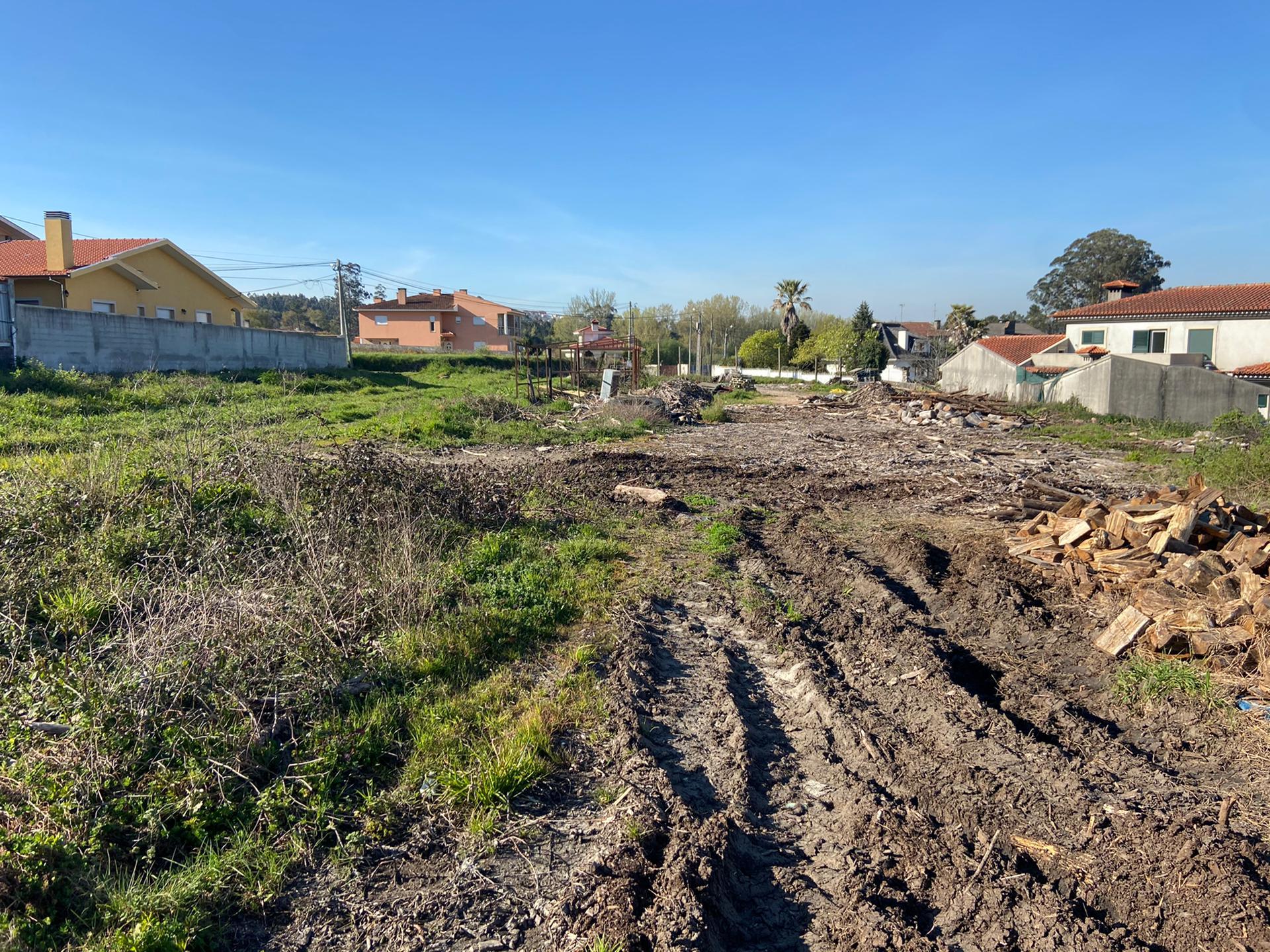 Building land in Fiães