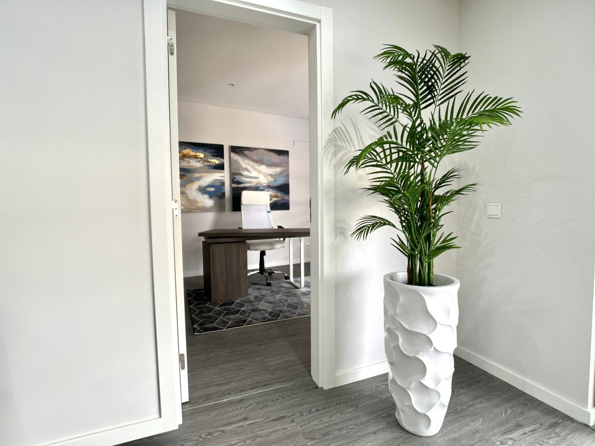 3-Bedroom Apartment with Balconies and Stunning Views of the Ria Formosa
