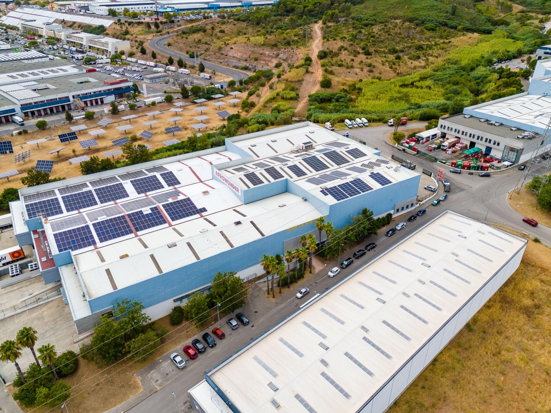 Nave industrial con 800 m² de superficie bruta en la Urbanización Olival das Minas, Vialonga