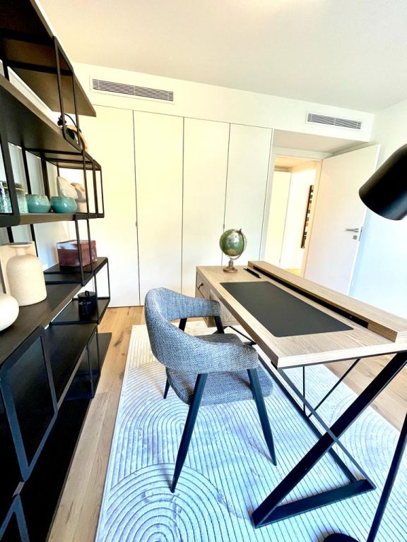 2 bedroom duplex flat in Areeiro