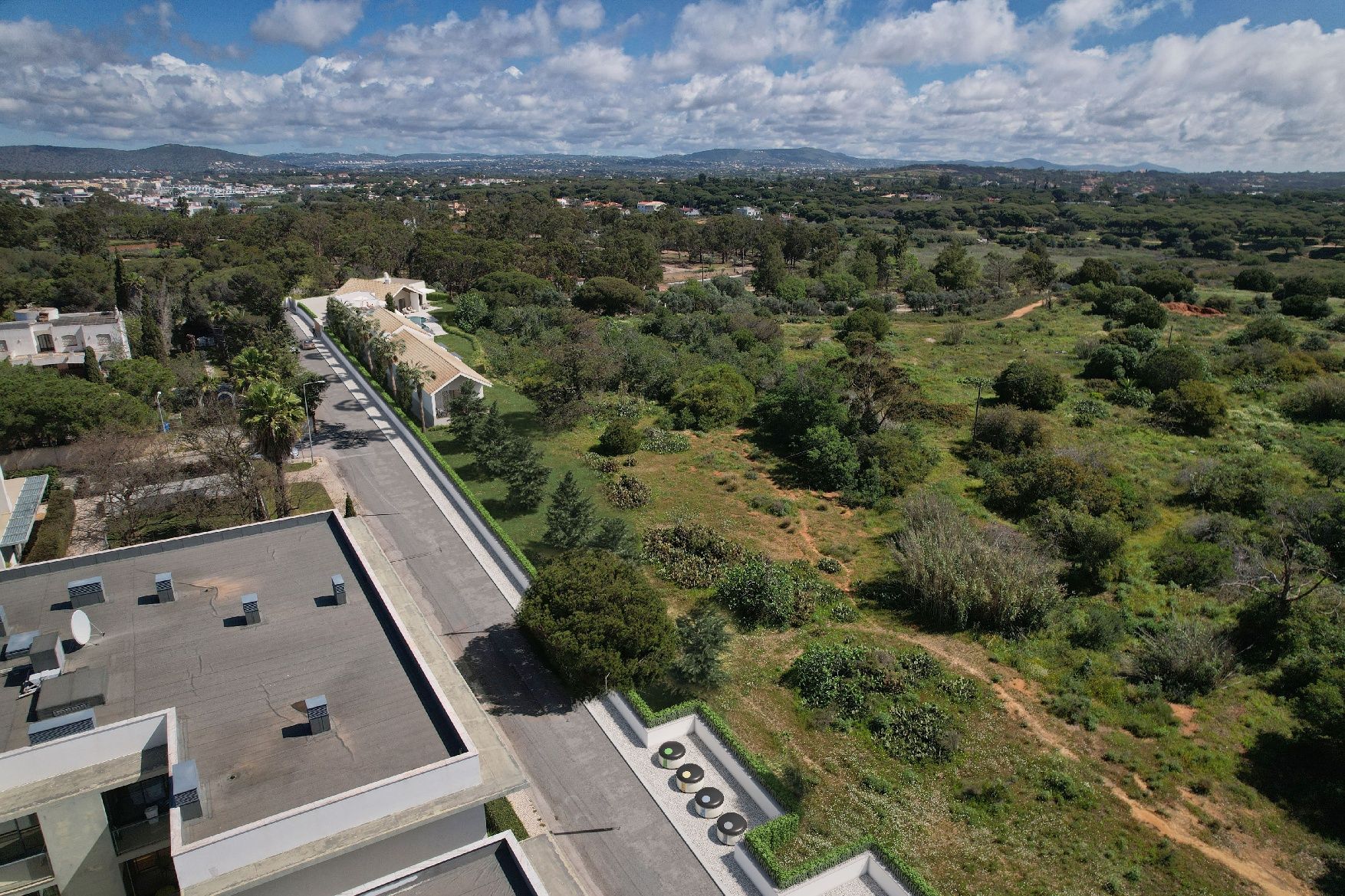 2.4-Hectare Plot Just 100 Metres from the Beach in Quarteira