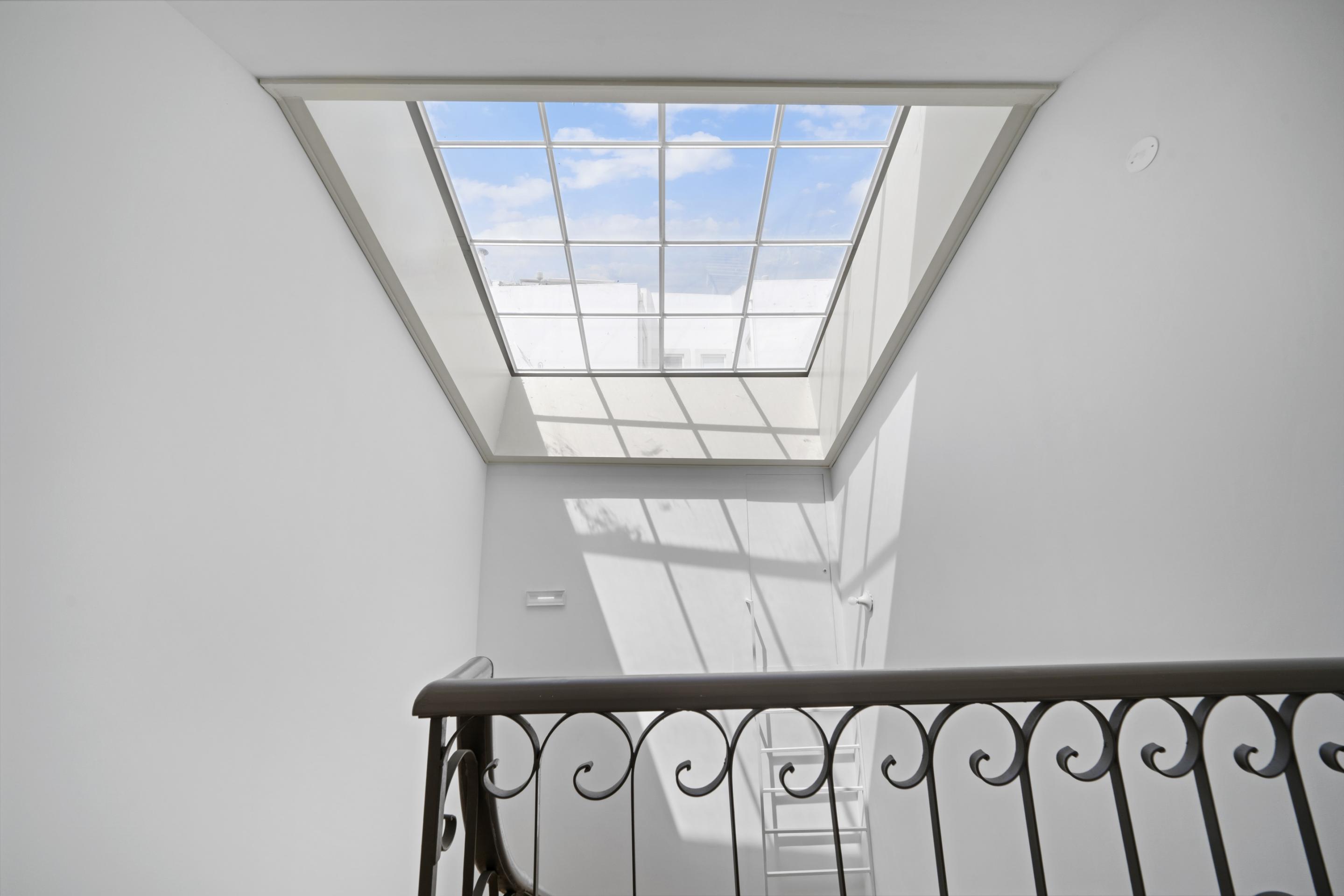 Apartamento T1 novo à beira do Chiado em Lisboa!!