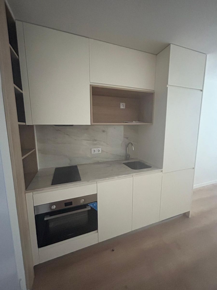 T1+1 Duplex Apartment, just 300 m from Trindade Metro Station!