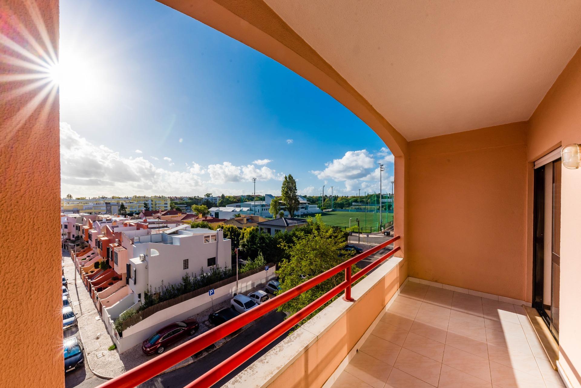 3-Bedroom Apartment with Garage and Balconies – Cascais