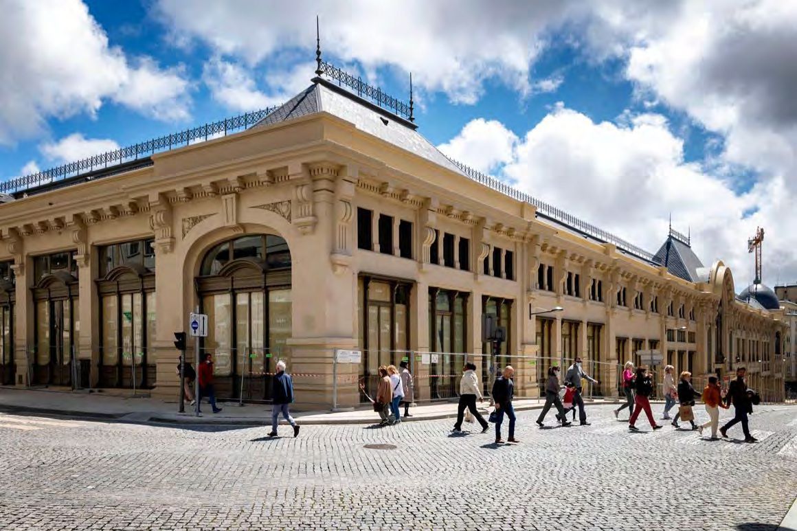 Building for renovation in the heart of Porto!