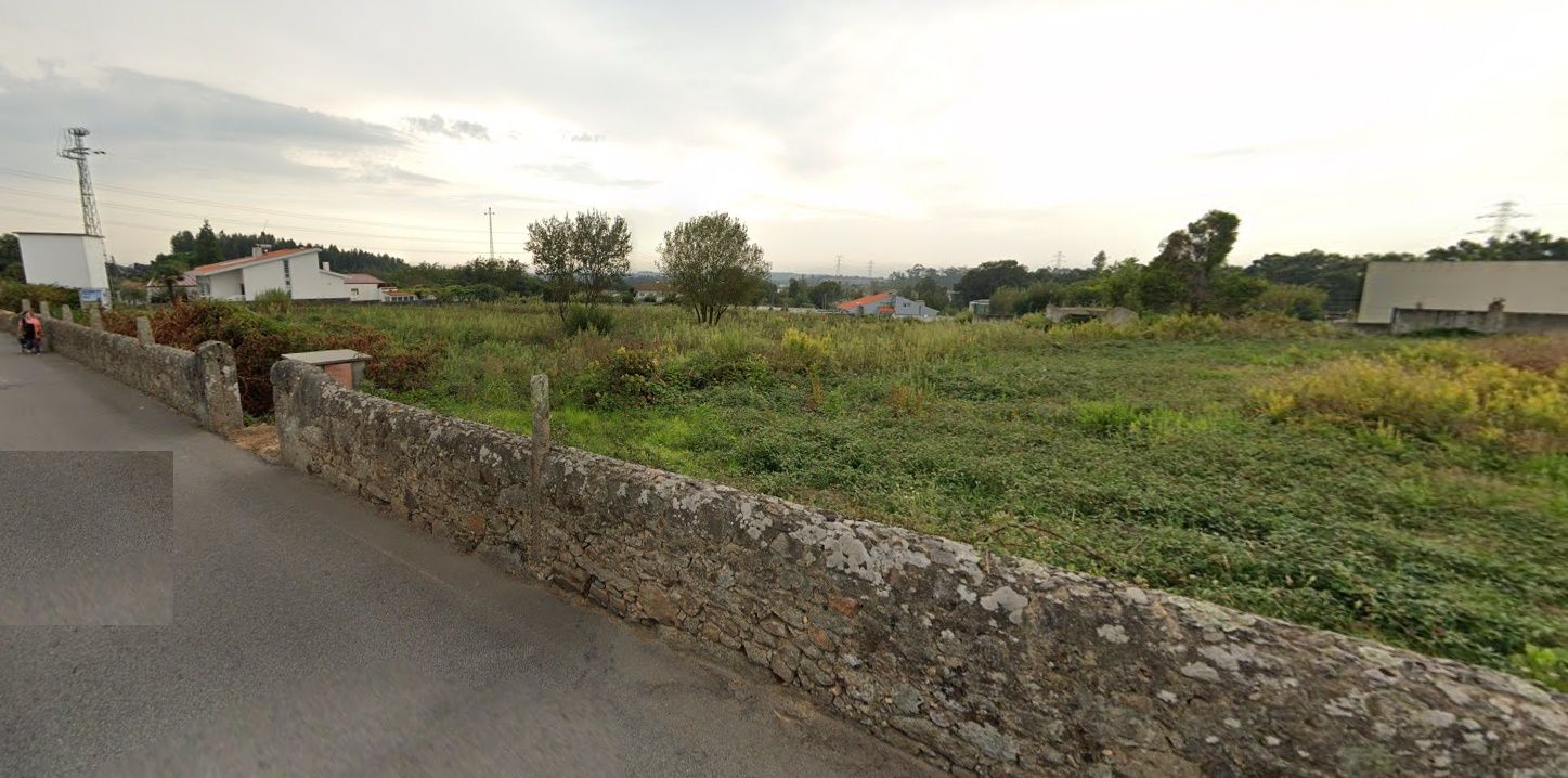 Land with 4925m2 in Grijó and Sermonde!!