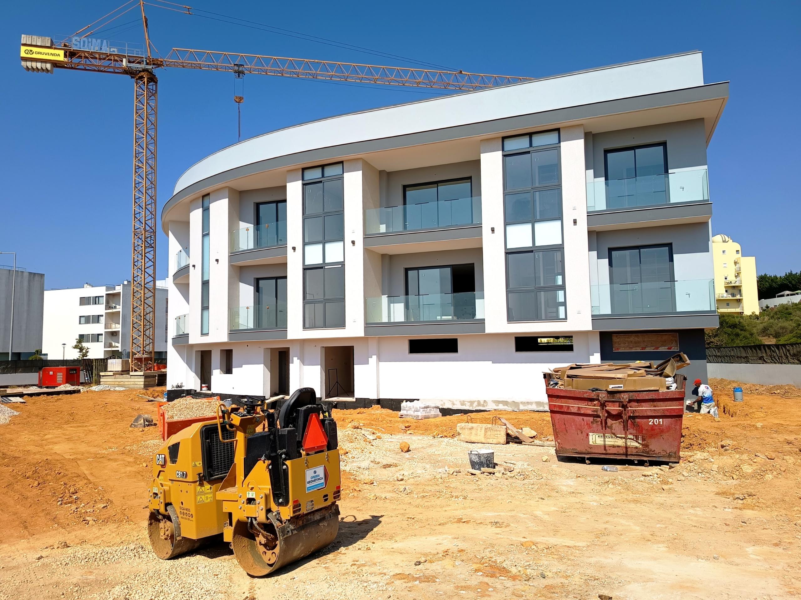 Lujo frente al mar: Apartamento de 2 dormitorios + oficina en Lagos
