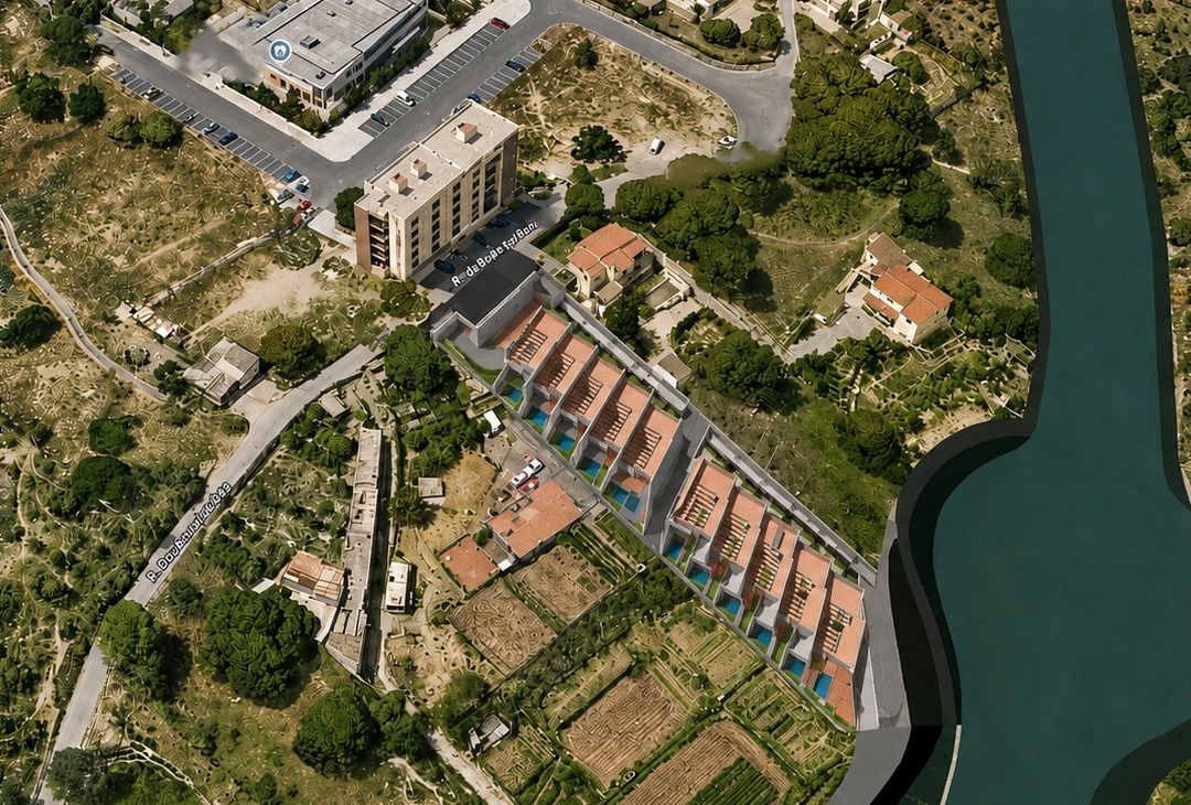 Land with Submitted Project for the Development of 10 Villas in Quarteira