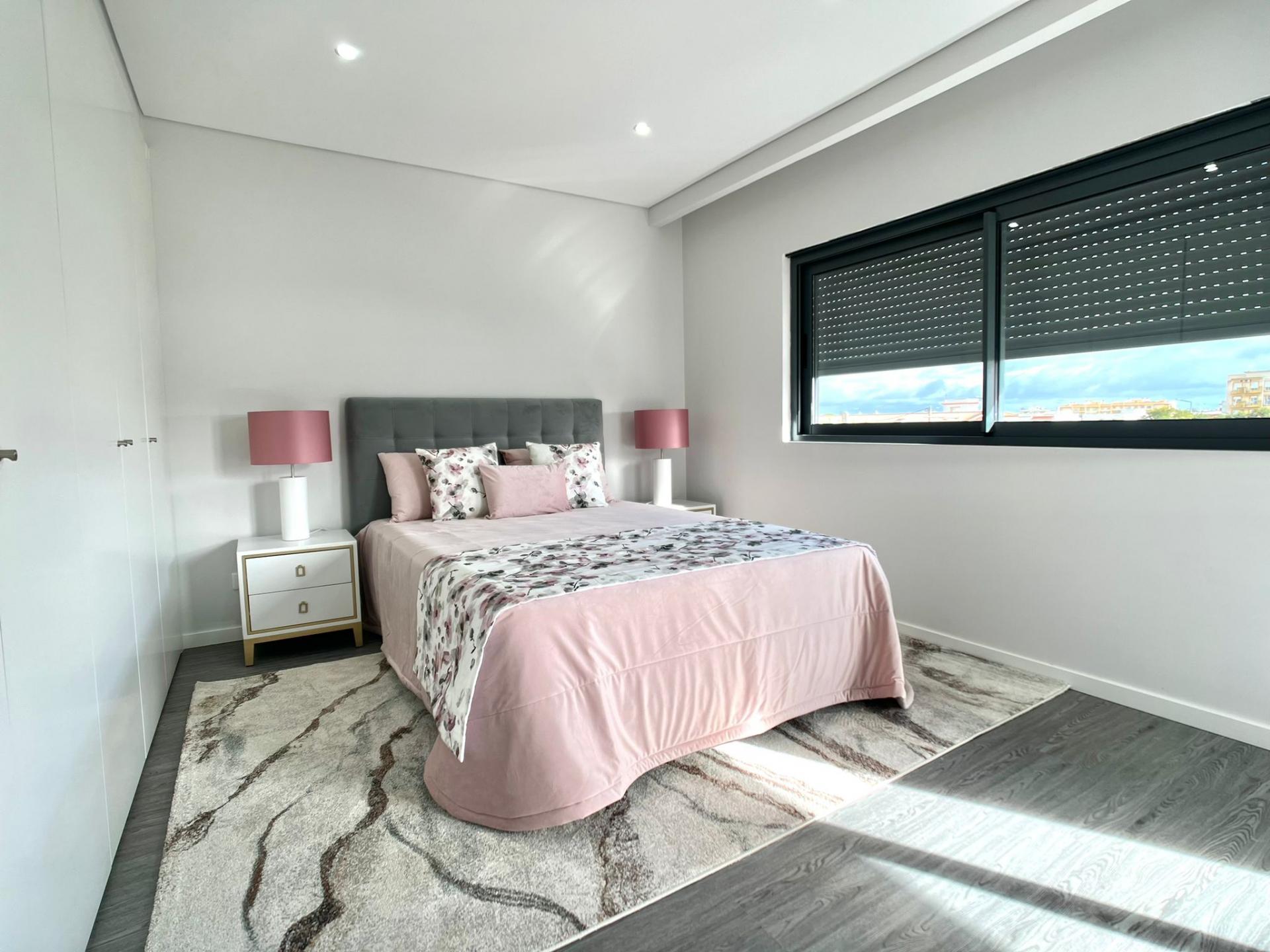 3-Bedroom Apartment with Balconies and Stunning Views of the Ria Formosa